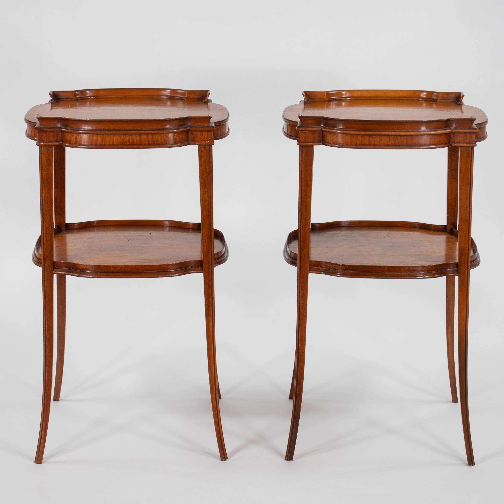 Mid-Century Modern Pair of Mid-Century Italian Satinwood Veneered End Tables For Sale