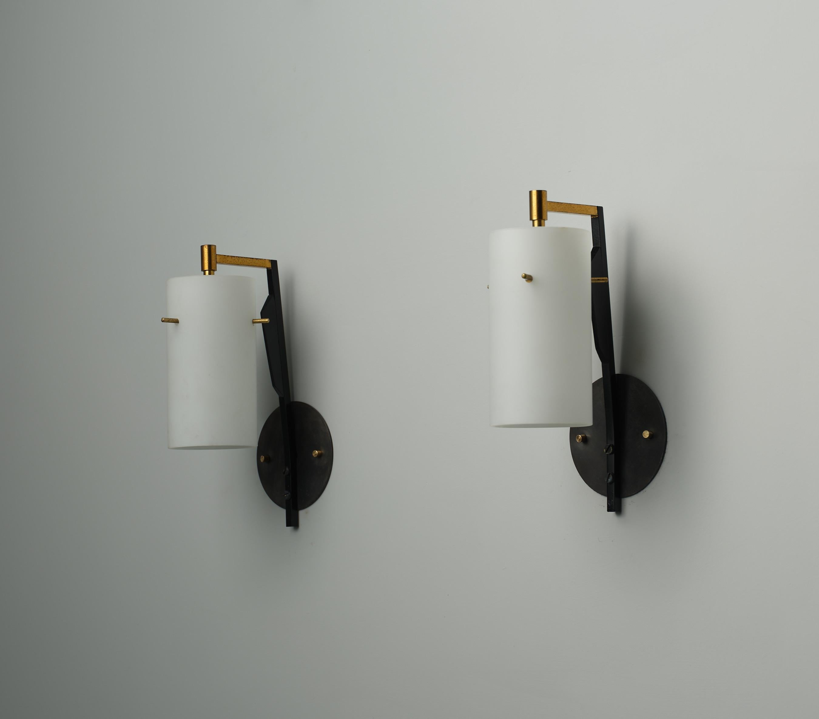 Mid-20th Century Pair of Mid-Century Italian Sconces in Brass and Black with Opaline Glass Shades For Sale
