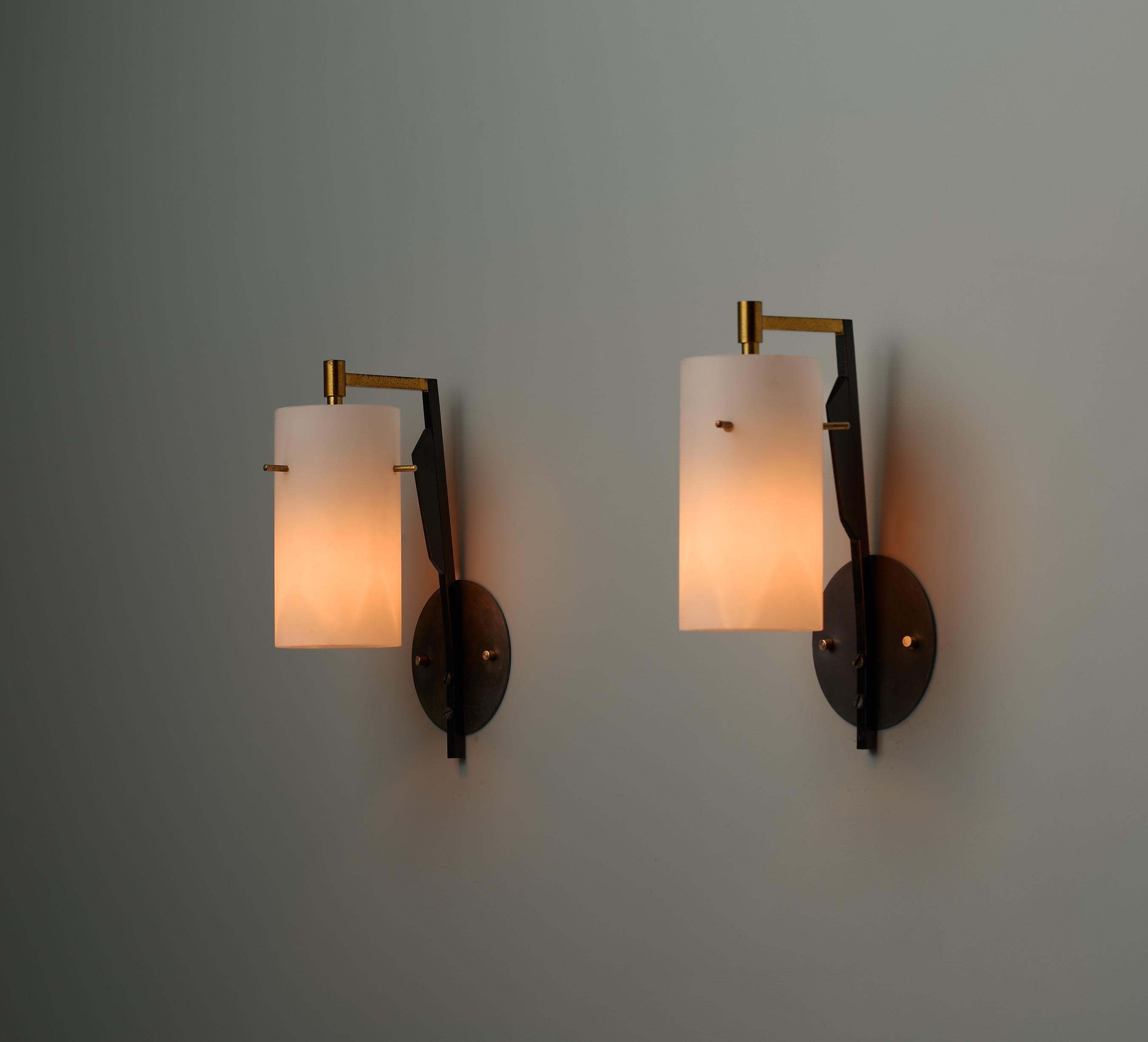 Pair of Mid-Century Italian Sconces in Brass and Black with Opaline Glass Shades For Sale 1