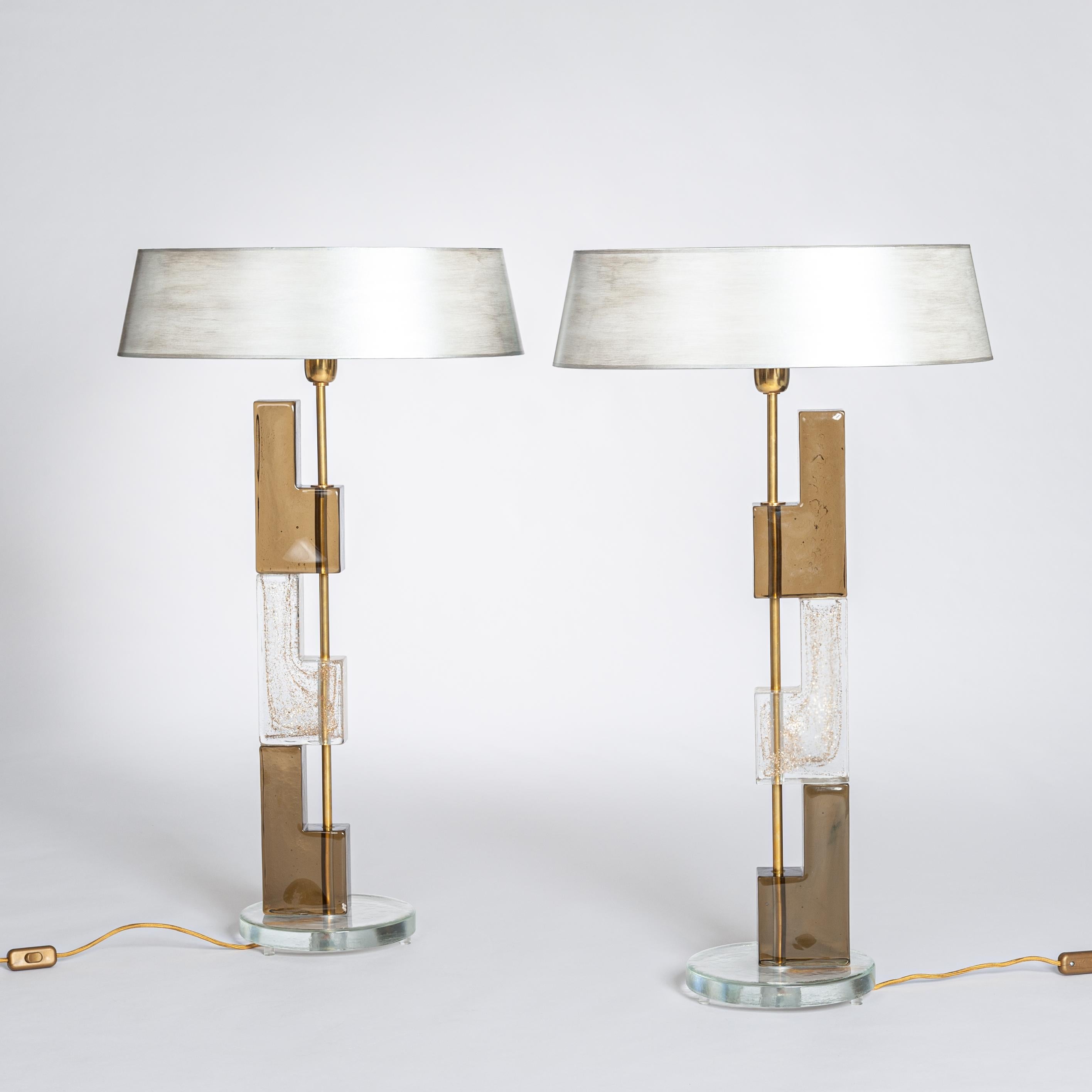 European Pair of Late Mid-Century Italian Squared Murano Glass Table Lamps in Brown-Clear