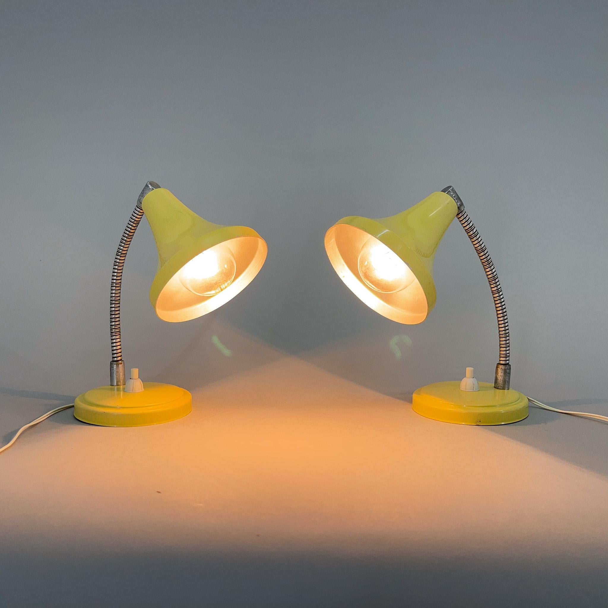 Paire de lampes de table italiennes du milieu du siècle dernier  Bon état - En vente à Praha, CZ
