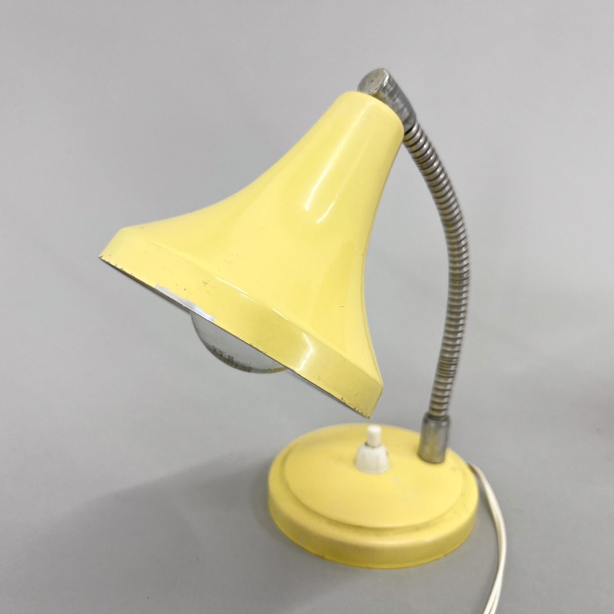 Pair of Mid-century Italian Table Lamps  For Sale 1