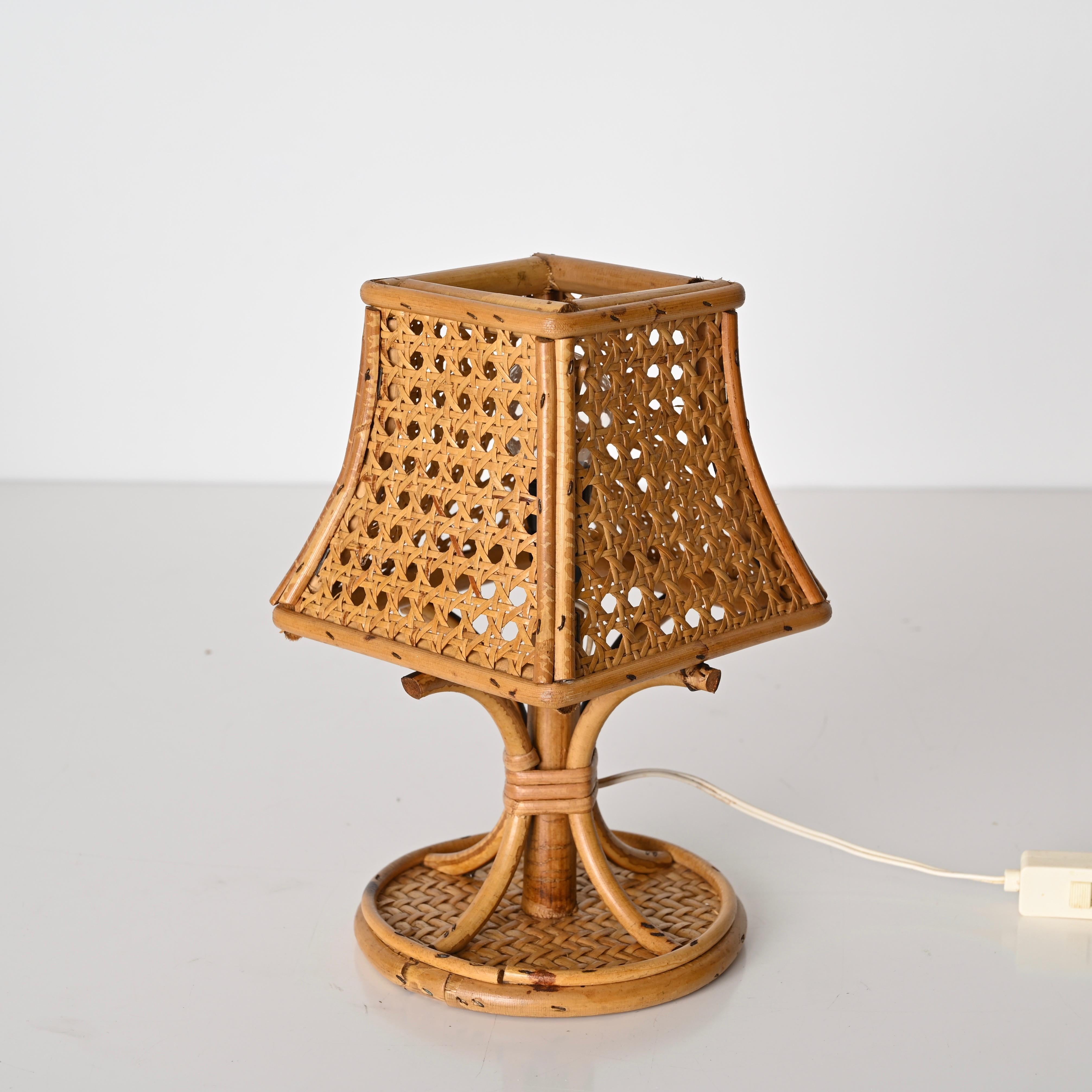 Pair of Mid-Century Italian Table Lamps in Rattan and Vienna Straw, 1960s For Sale 7