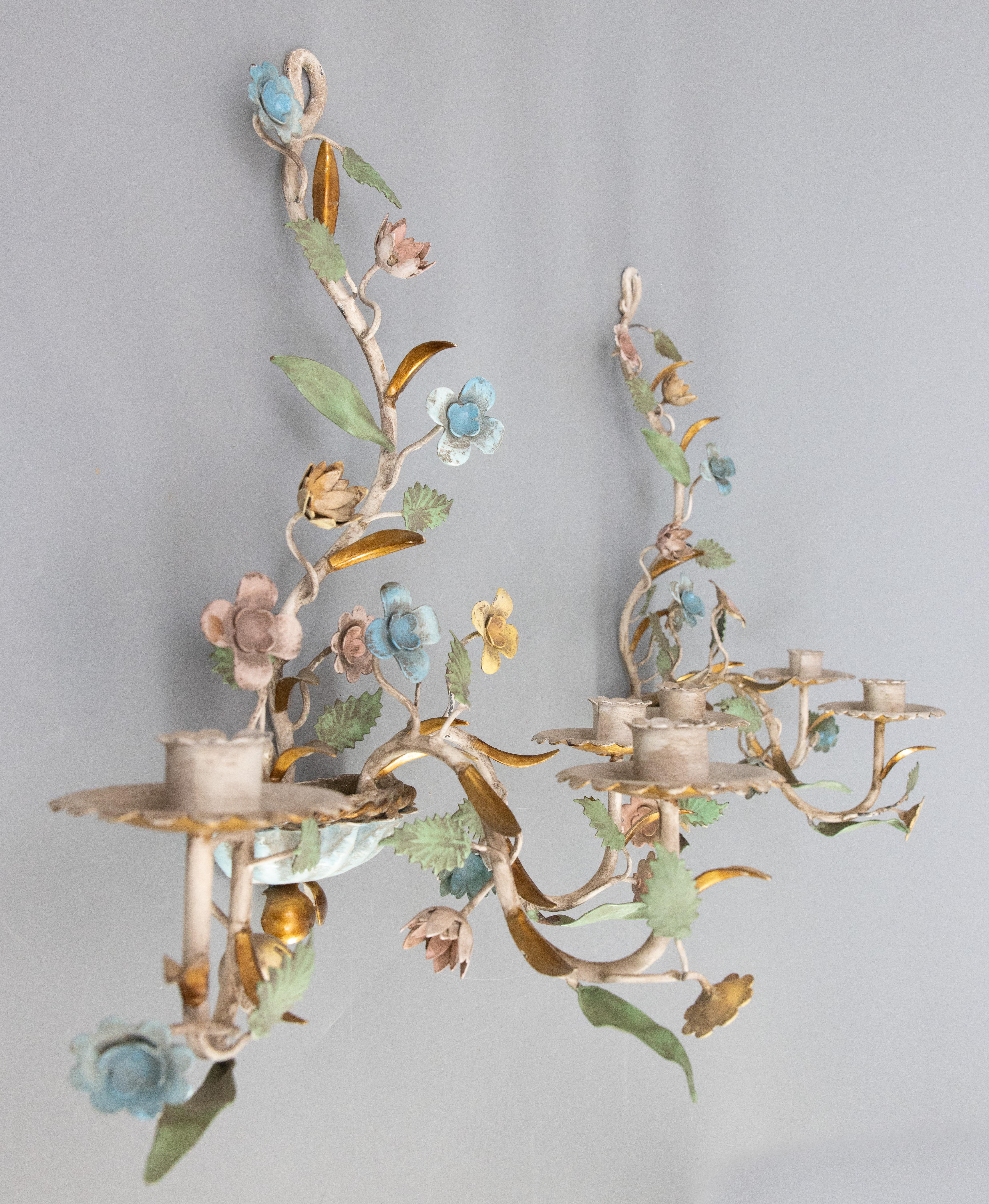 Pareja de candelabros florales de tojo italiano de mediados de siglo Italiano en venta