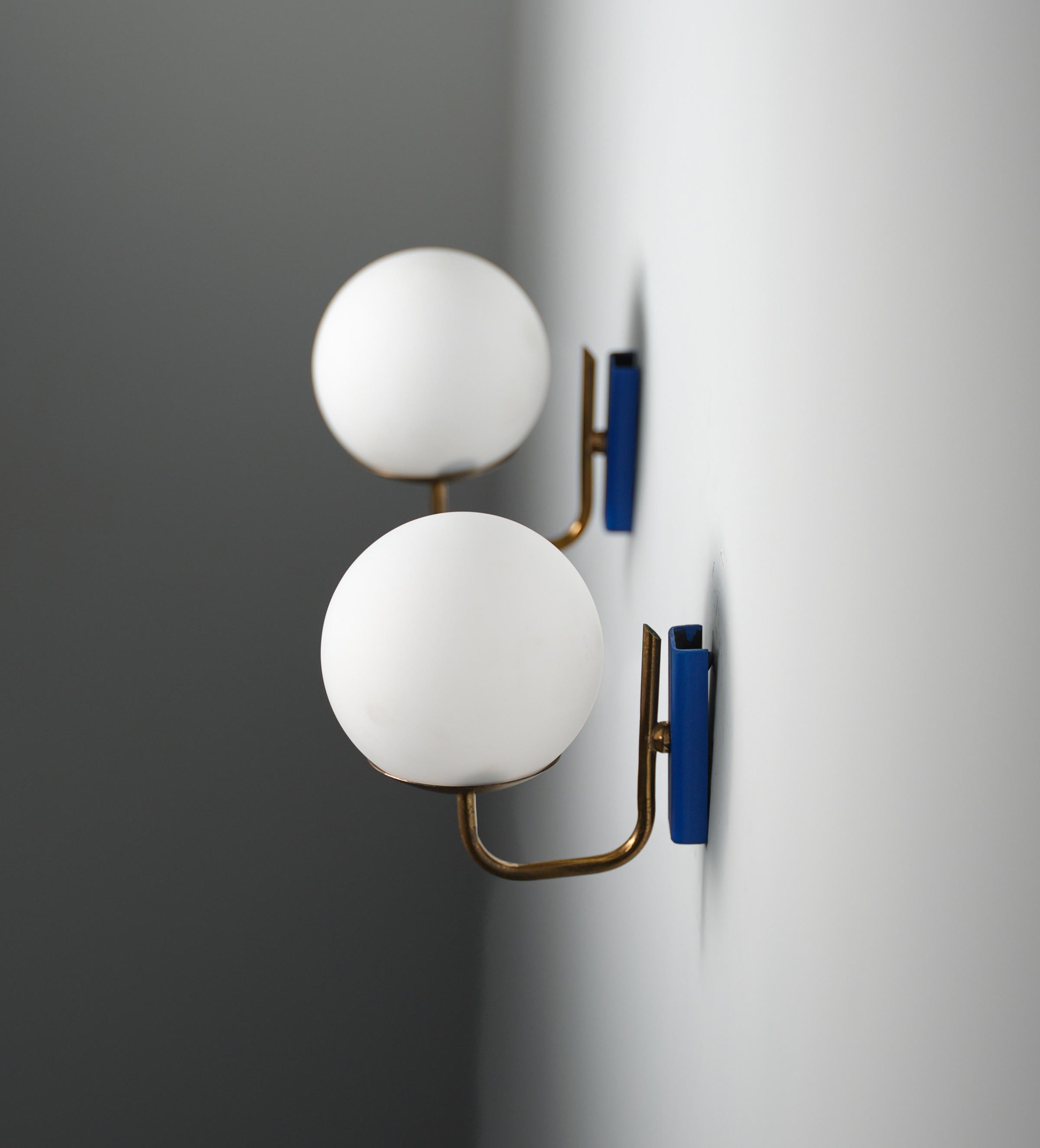 Pair of Mid-Century Italian Wall Sconces  Blue Enamel and Brass Details, 1950s 2