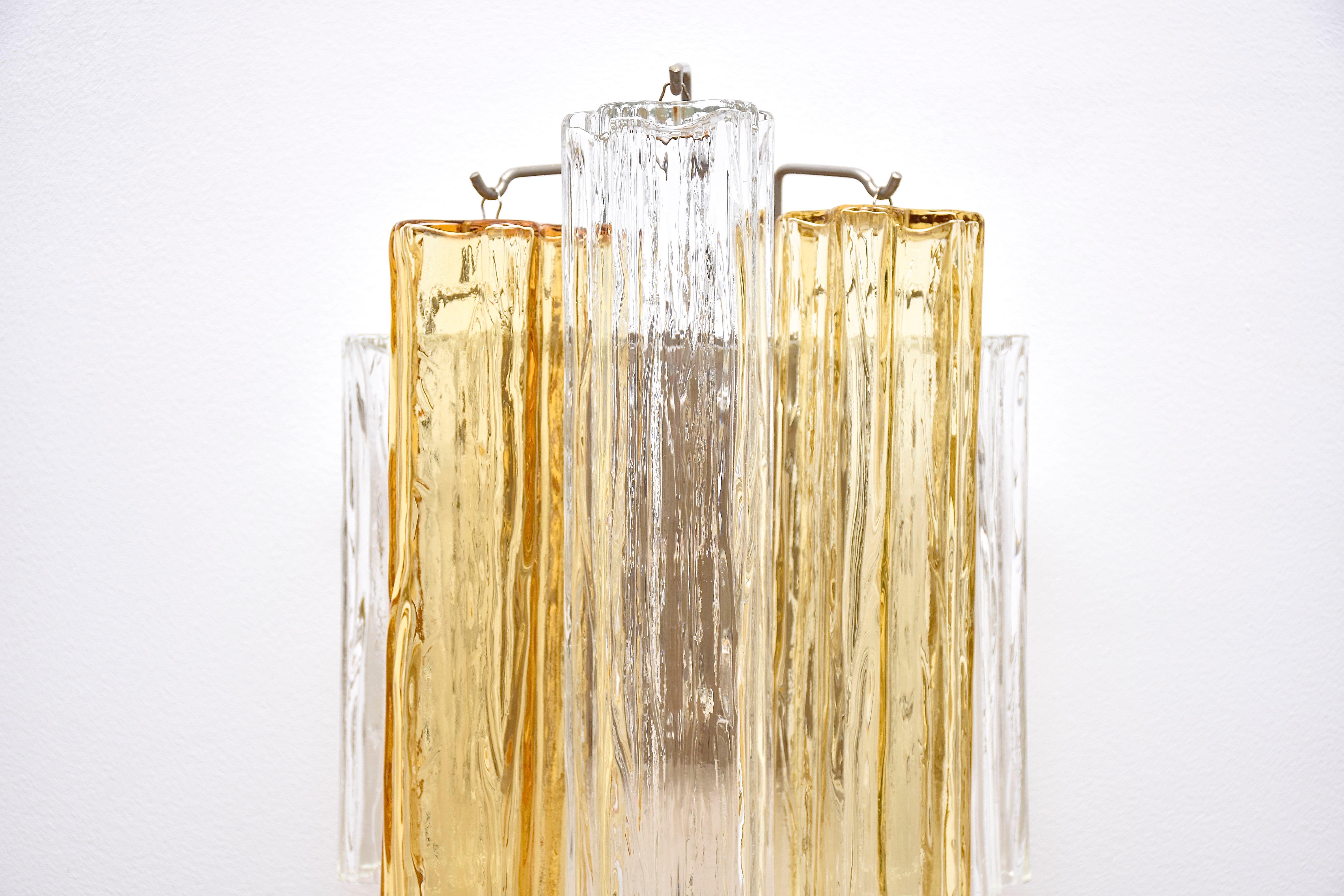 Pair of mid-century Italian wall sconces by Venini Murano For Sale 1