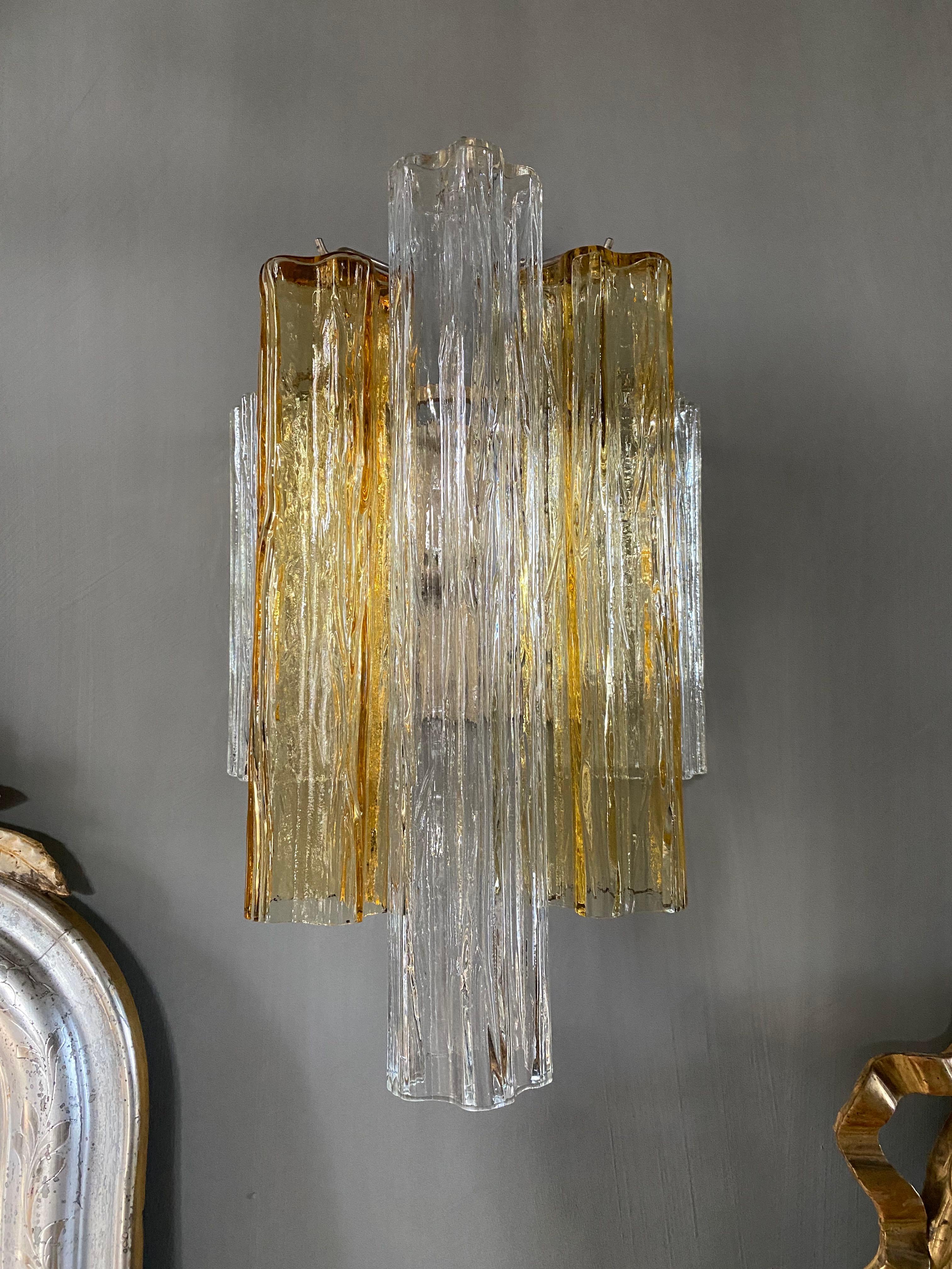 Pair of mid-century Italian wall sconces by Venini Murano For Sale 2