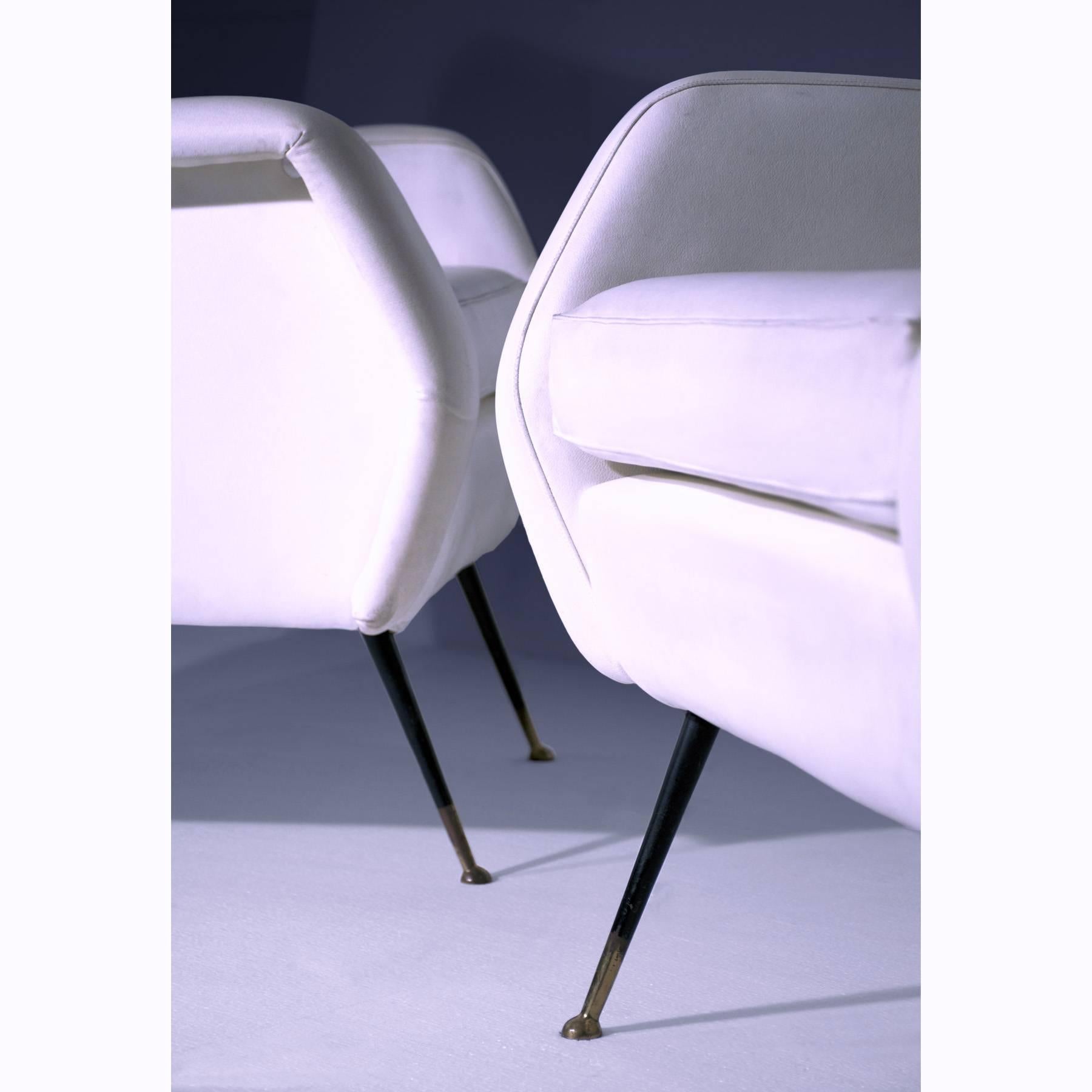Mid-20th Century Italian Mid-Century white Armchairs Gio Ponti style, 1950s, Set of 2