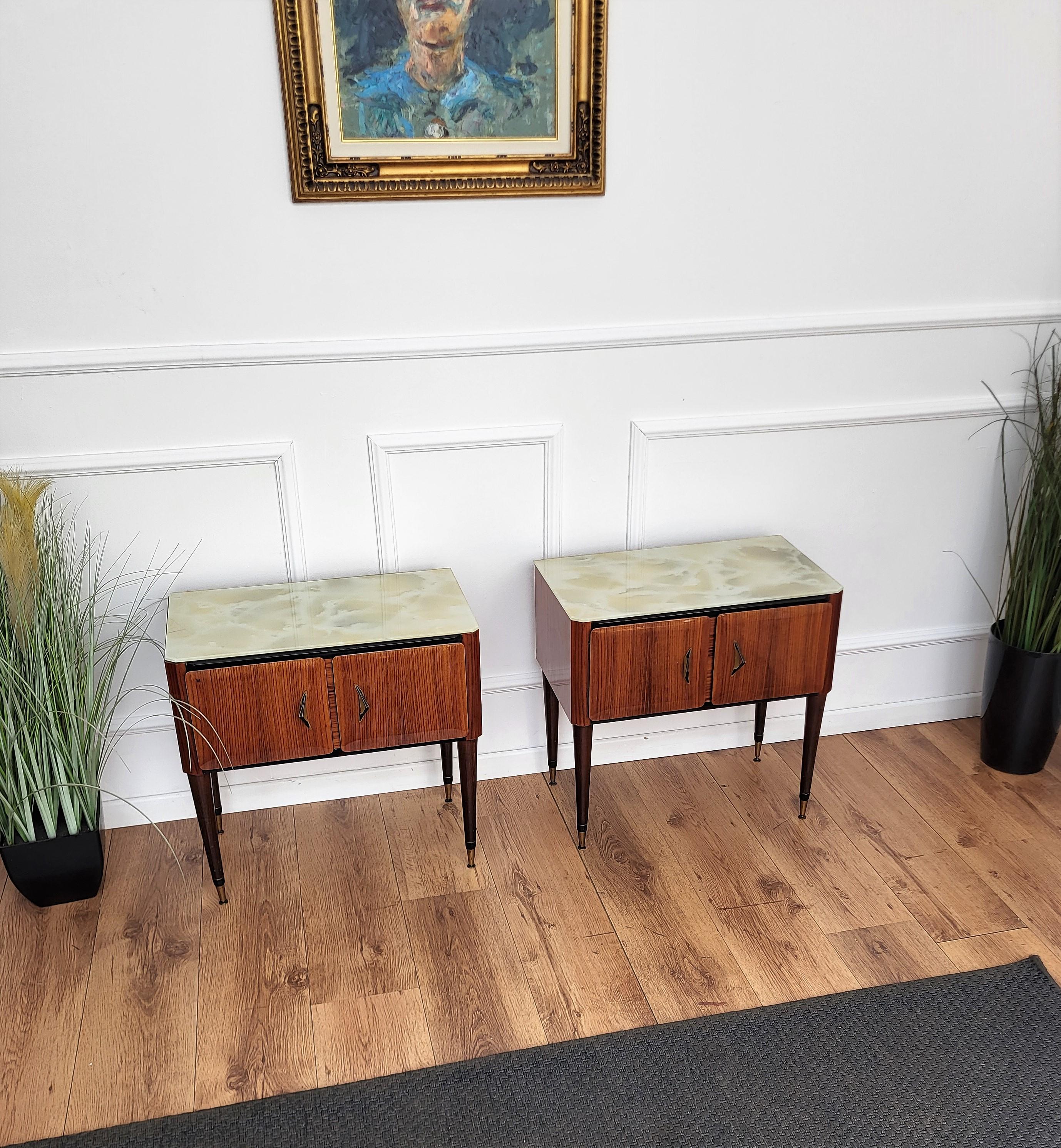 Art Deco Pair of Mid-Century Italian Wood Brass Night Stands Bedside Tables and Glass Top For Sale