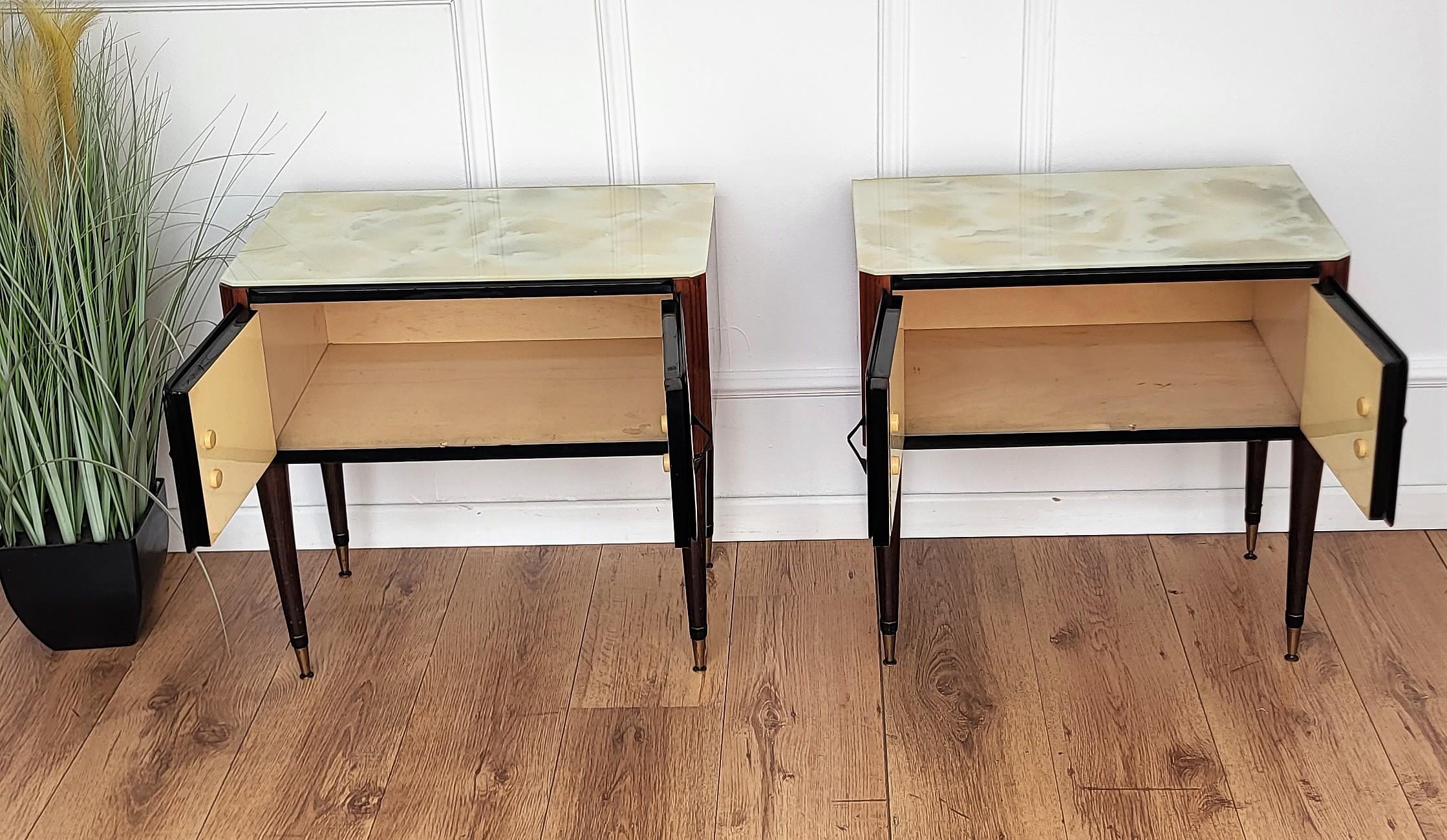 Pair of Mid-Century Italian Wood Brass Night Stands Bedside Tables and Glass Top For Sale 1