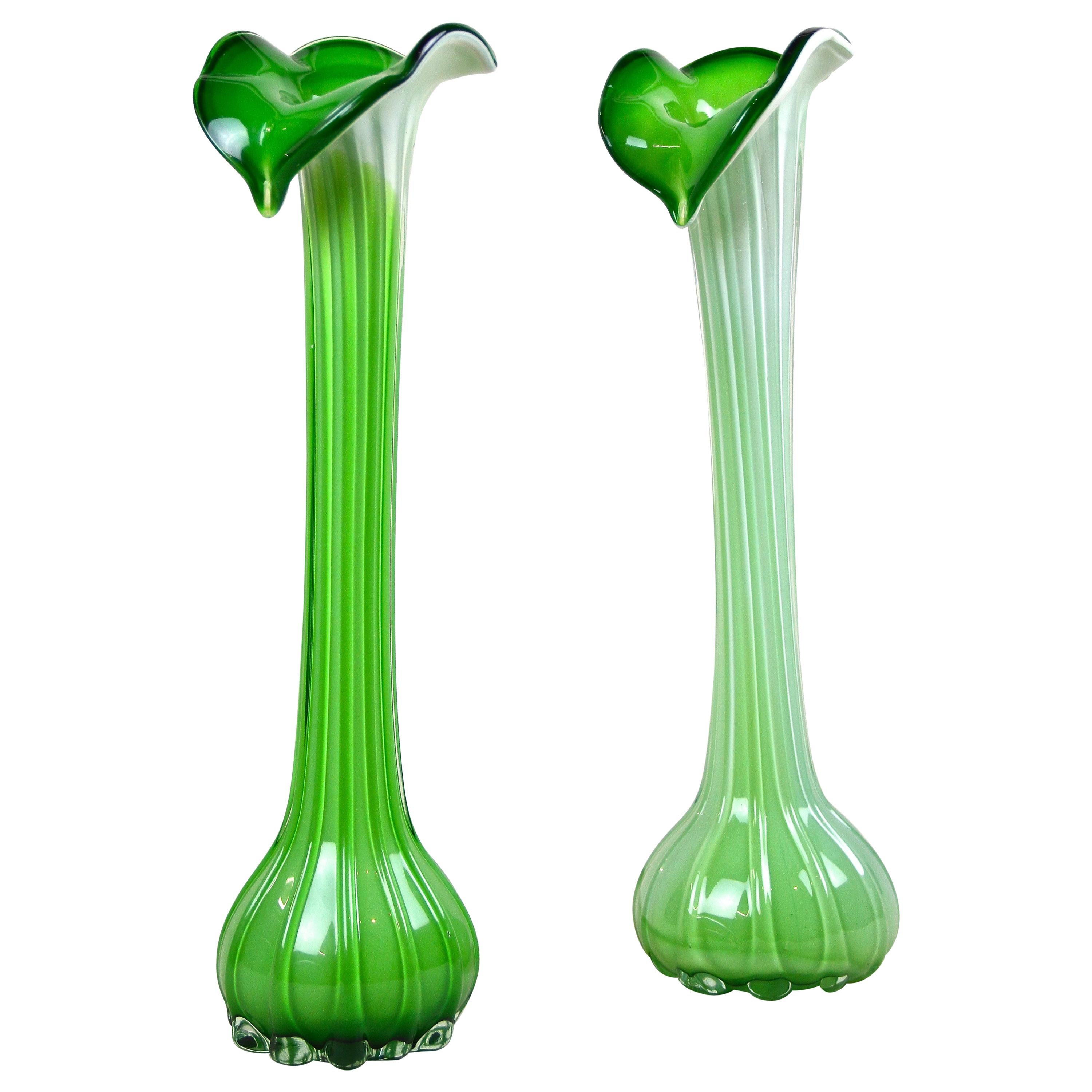 Pair of Mid-Century "Jack In The Pulpit" Cameo Glass Vases, CZ, circa 1950 For Sale