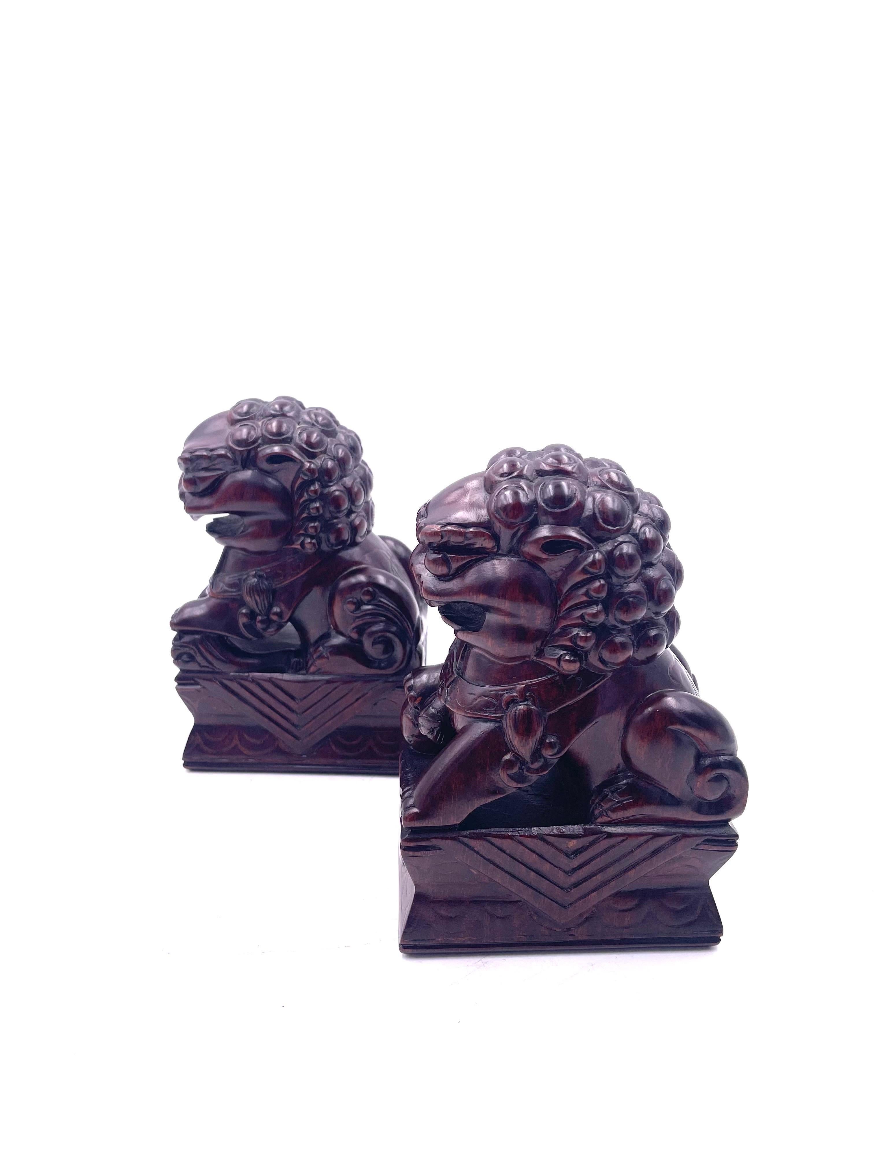 20th Century Pair of Mid-Century Japanese Foo Dogs For Sale