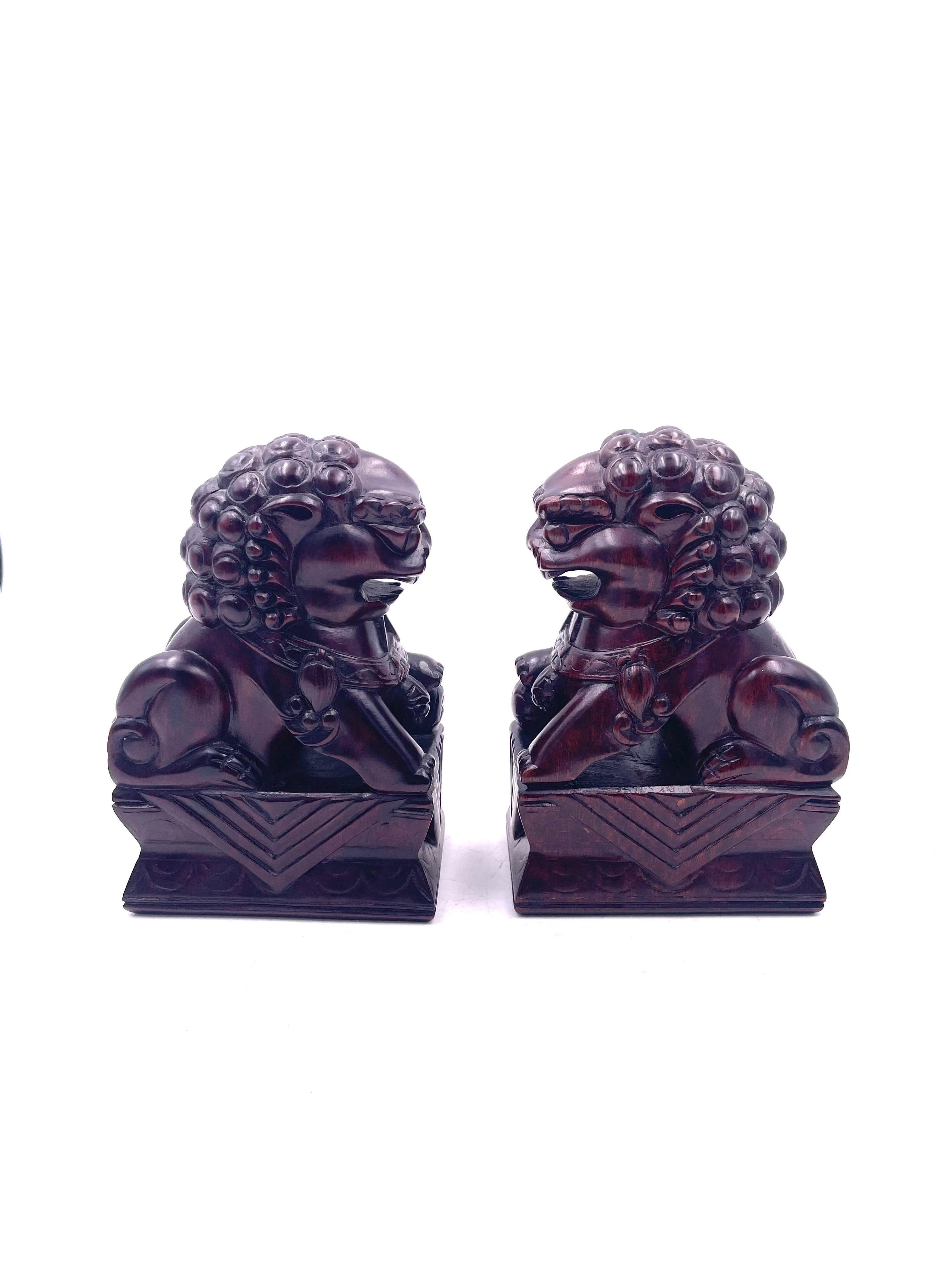 Pair of Mid-Century Japanese Foo Dogs For Sale 1