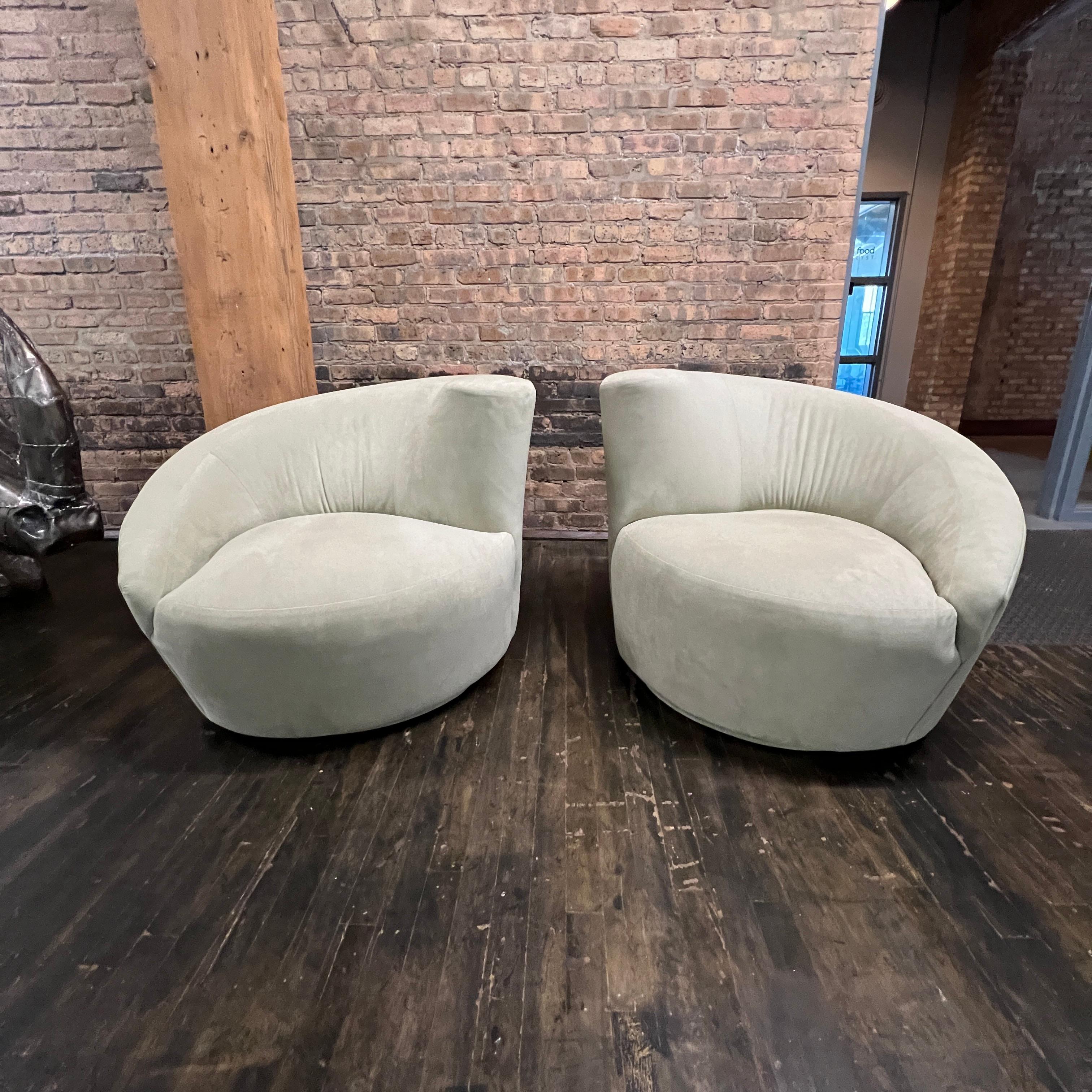 Mid-Century Modern Pair of Mid-Century Swivel Chairs in Light Green Ultrasuede For Sale