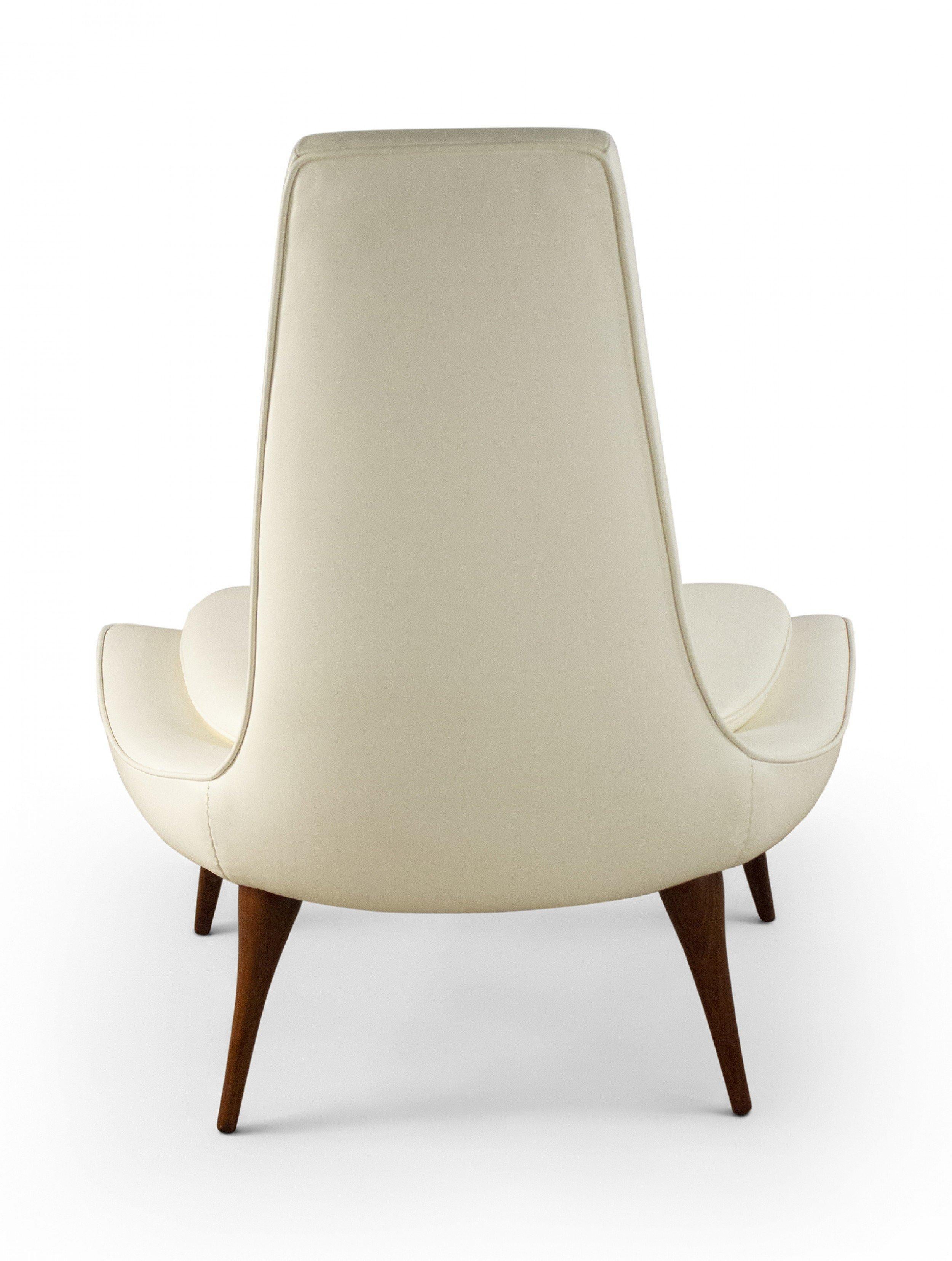 20th Century Pair of Midcentury Karpen Walnut Lounge Chairs with White Vinyl For Sale