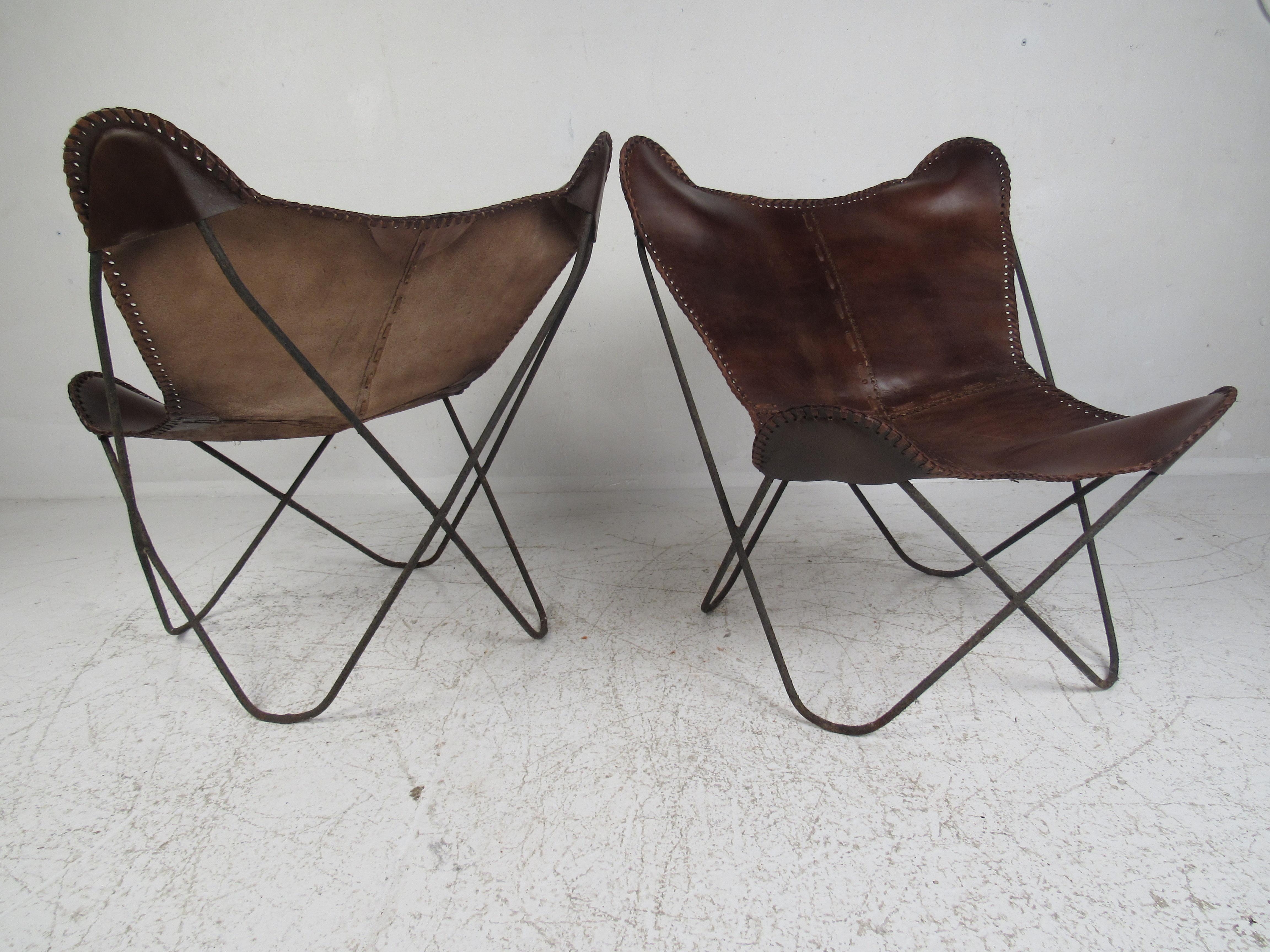 Mid-Century Modern Pair of Midcentury Knoll Hardoy Style Butterfly Chairs