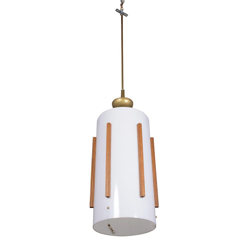 Lanterne vintage di metà secolo in lucite con dettagli in Wood e ottone, con cavo in vendita 3