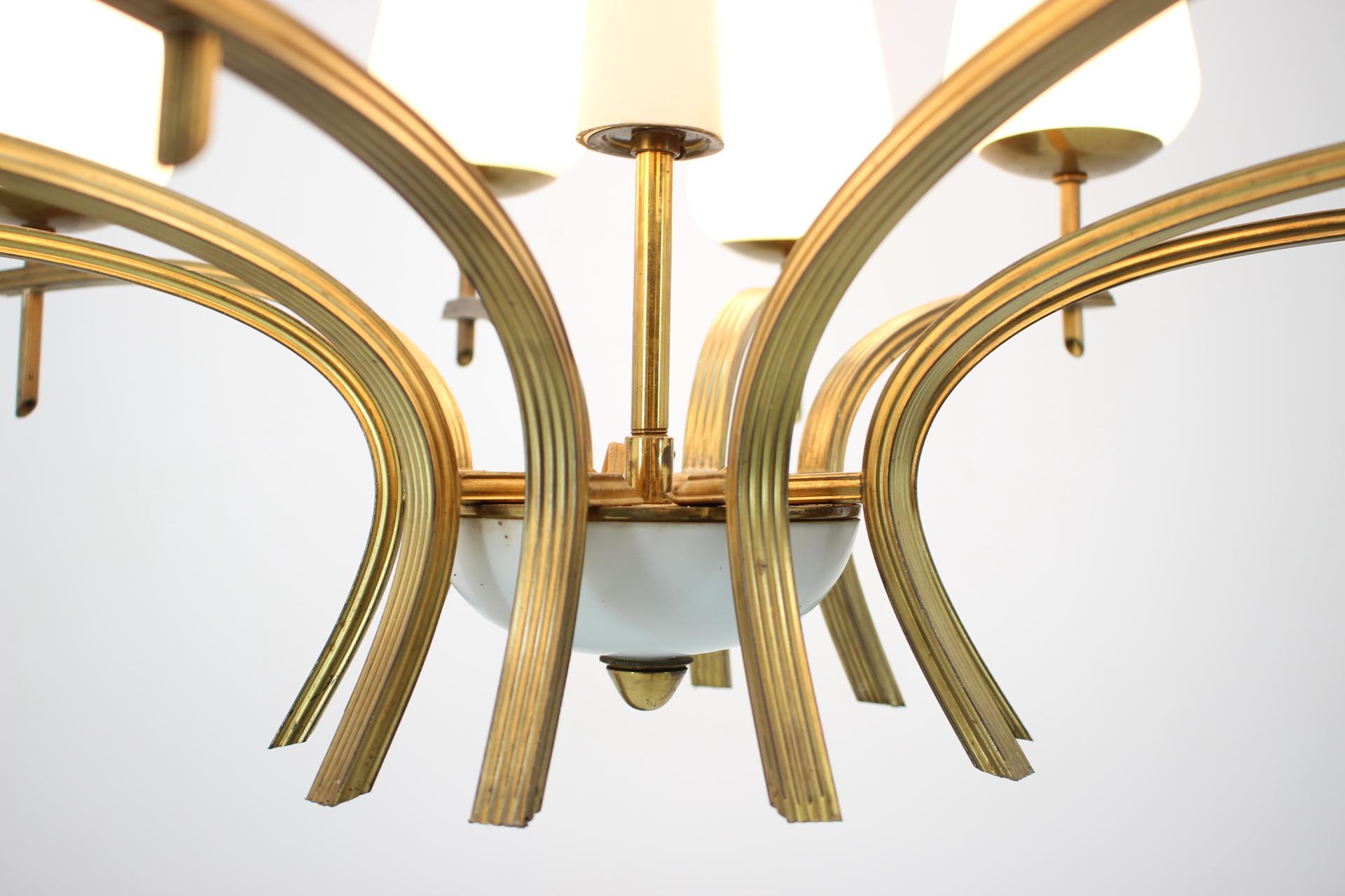 Pair of Mid-Century Large Brass Chandeliers, 1960 1