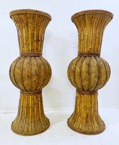 Paire de grands vases en rotin du milieu du siècle - Italie 1970