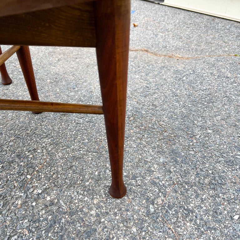 Pair of Mid-Century Lawrence Peabody Walnut Side / End Tables For Sale 4