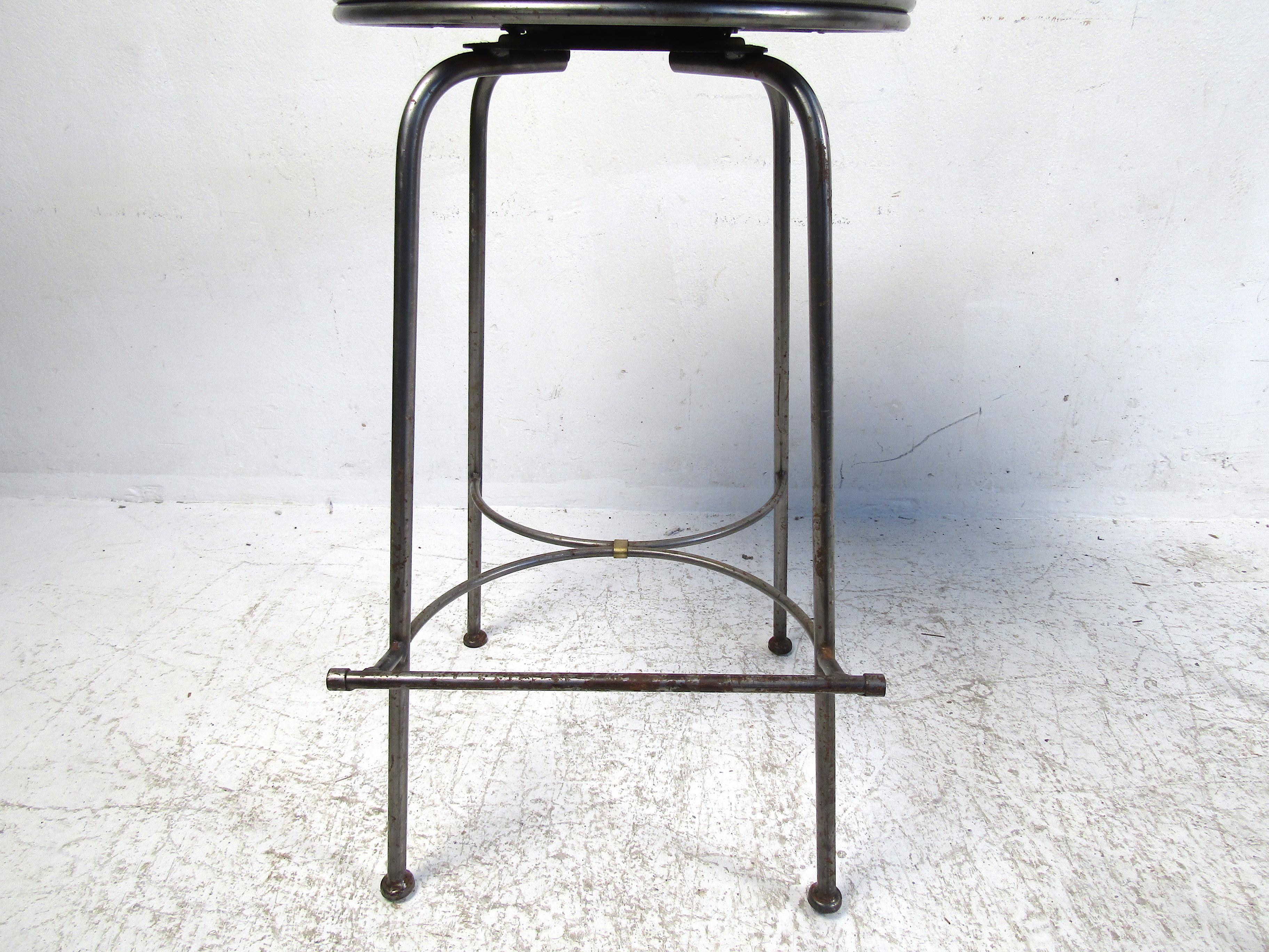 Pair of Midcentury Leather and Iron Bar Stools In Fair Condition In Brooklyn, NY