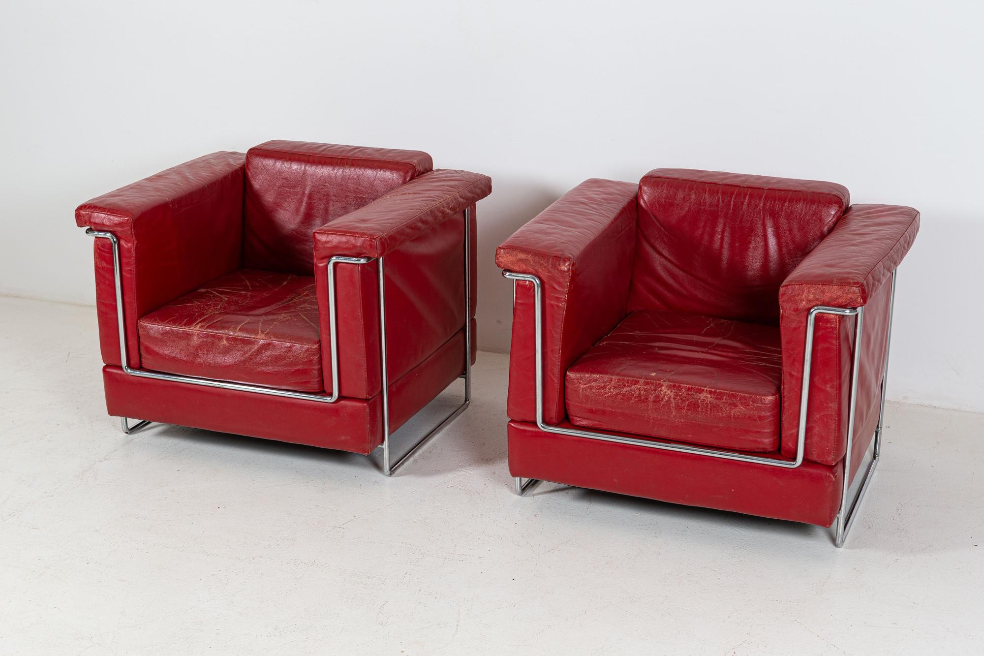British Pair of Mid Century Leather Armchairs For Sale