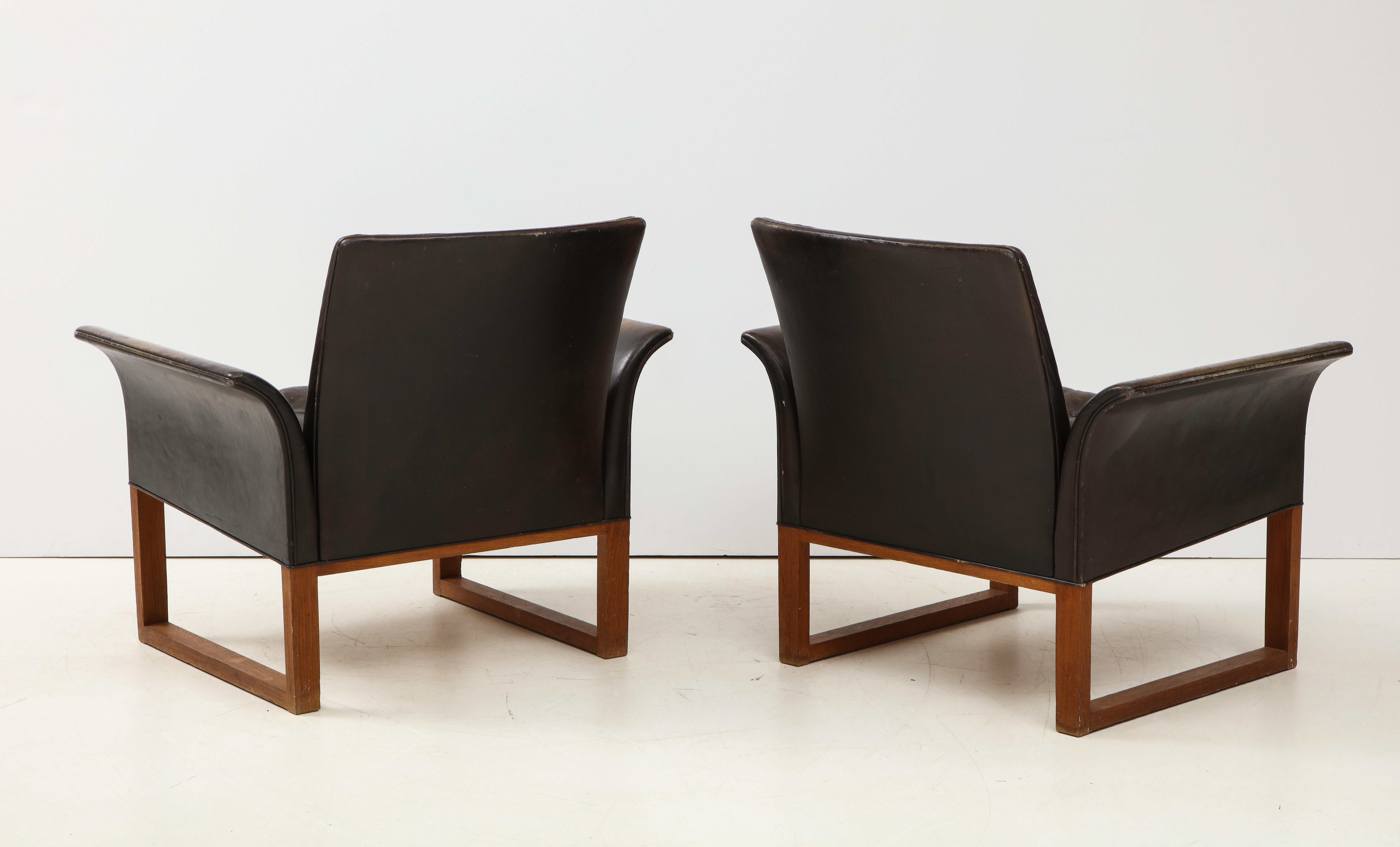 Pair of Rare Mid-Century Leather Club Chairs, Sweden, circa 1950s In Good Condition In New York City, NY