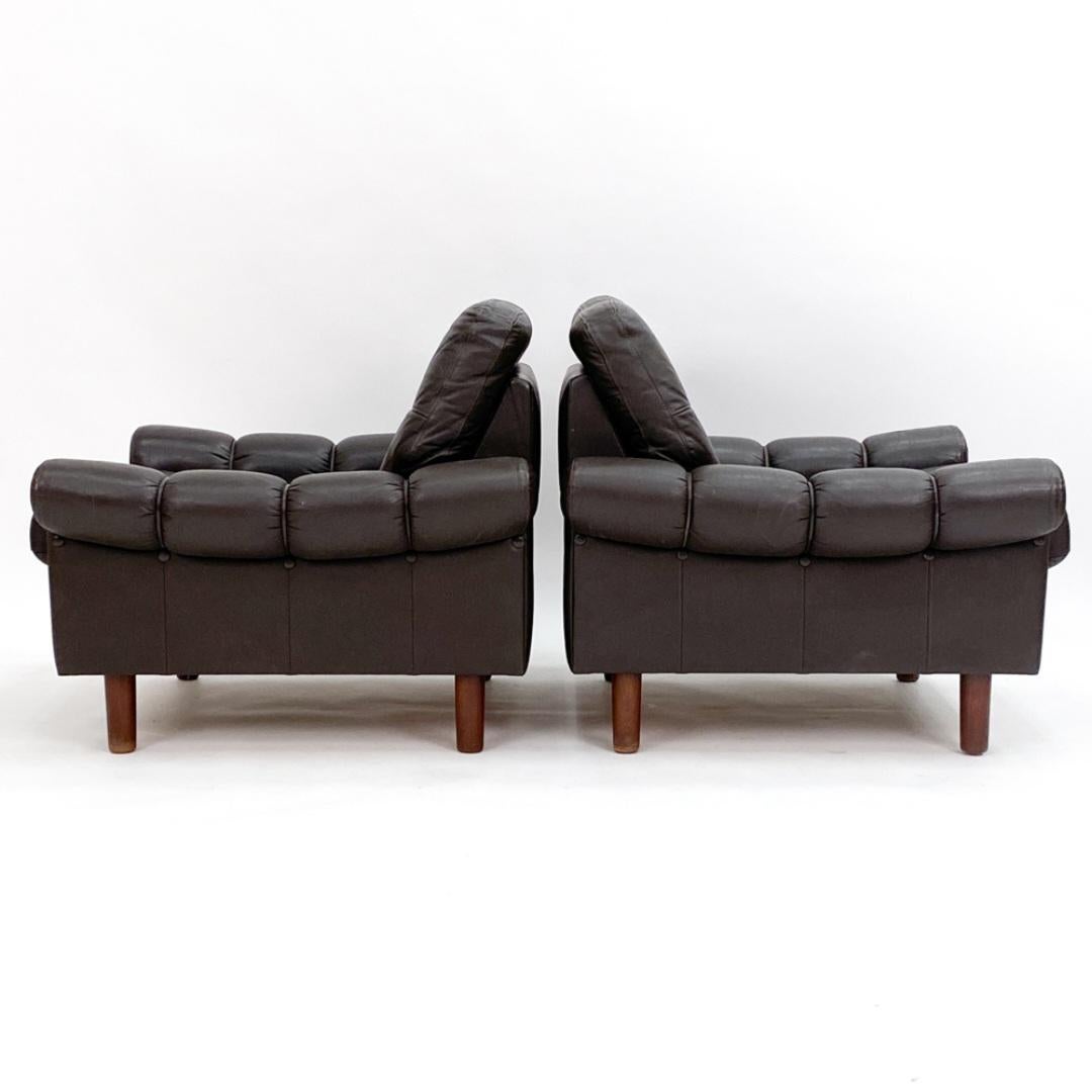 Pair of Mid-Century Leather Lounge Chairs Danish For Sale 5