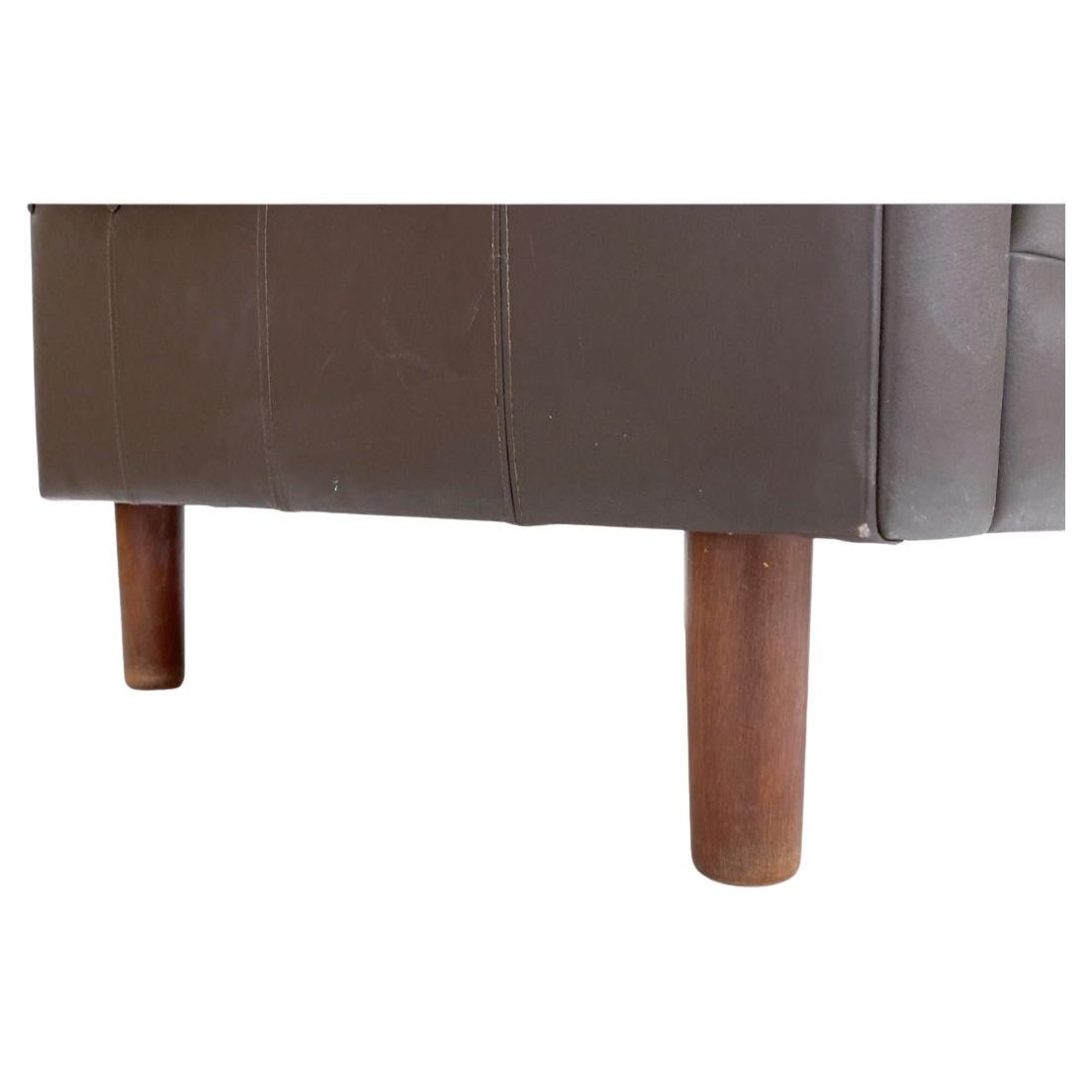 Mid-Century Modern Pair of Mid-Century Leather Lounge Chairs Danish For Sale