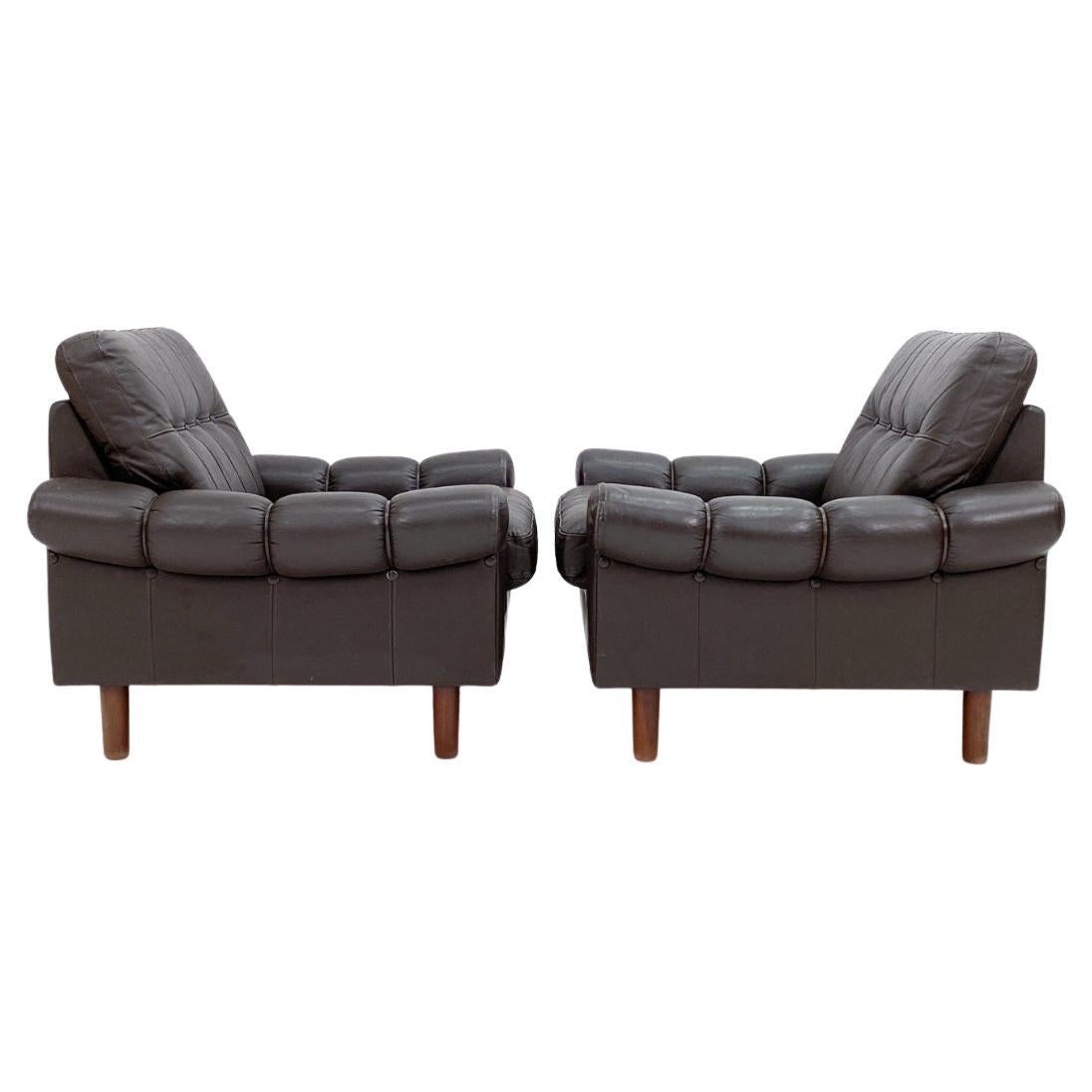 Mid-20th Century Pair of Mid-Century Leather Lounge Chairs Danish For Sale