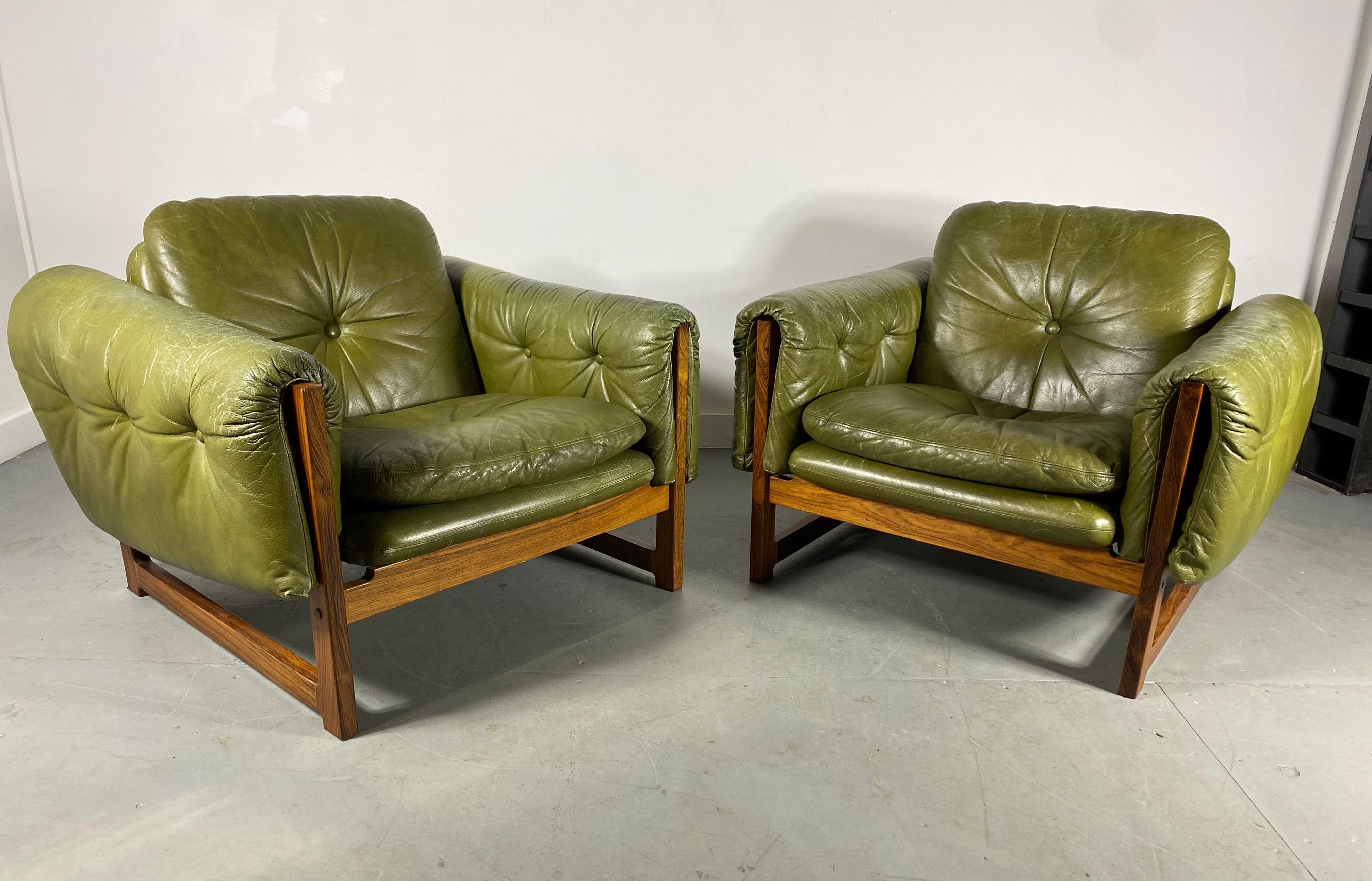 Pair of Midcentury Leather /Rosewood Lounge Chairs by Risto Halme Finland, 1960s 4