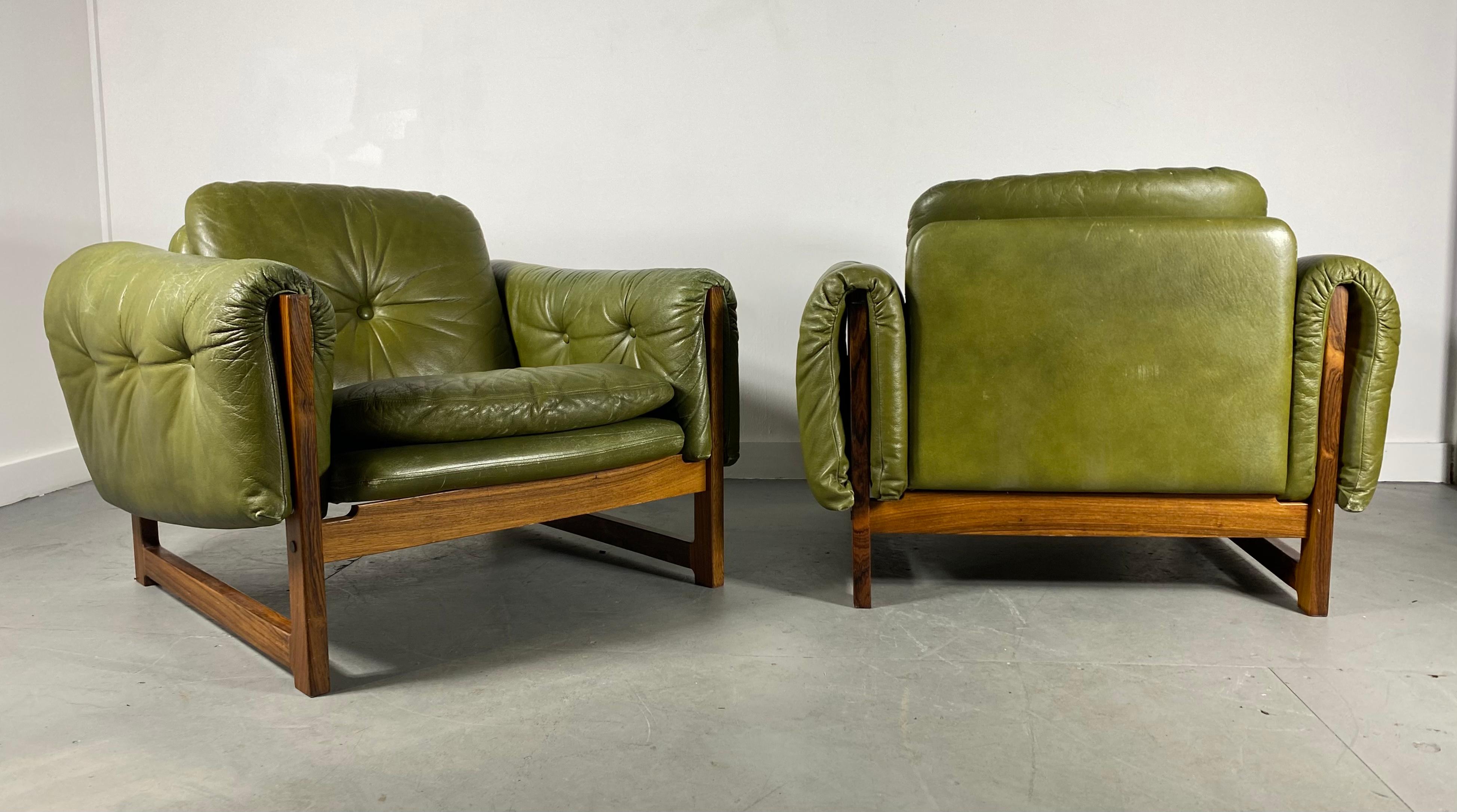 Finnish Pair of Midcentury Leather /Rosewood Lounge Chairs by Risto Halme Finland, 1960s