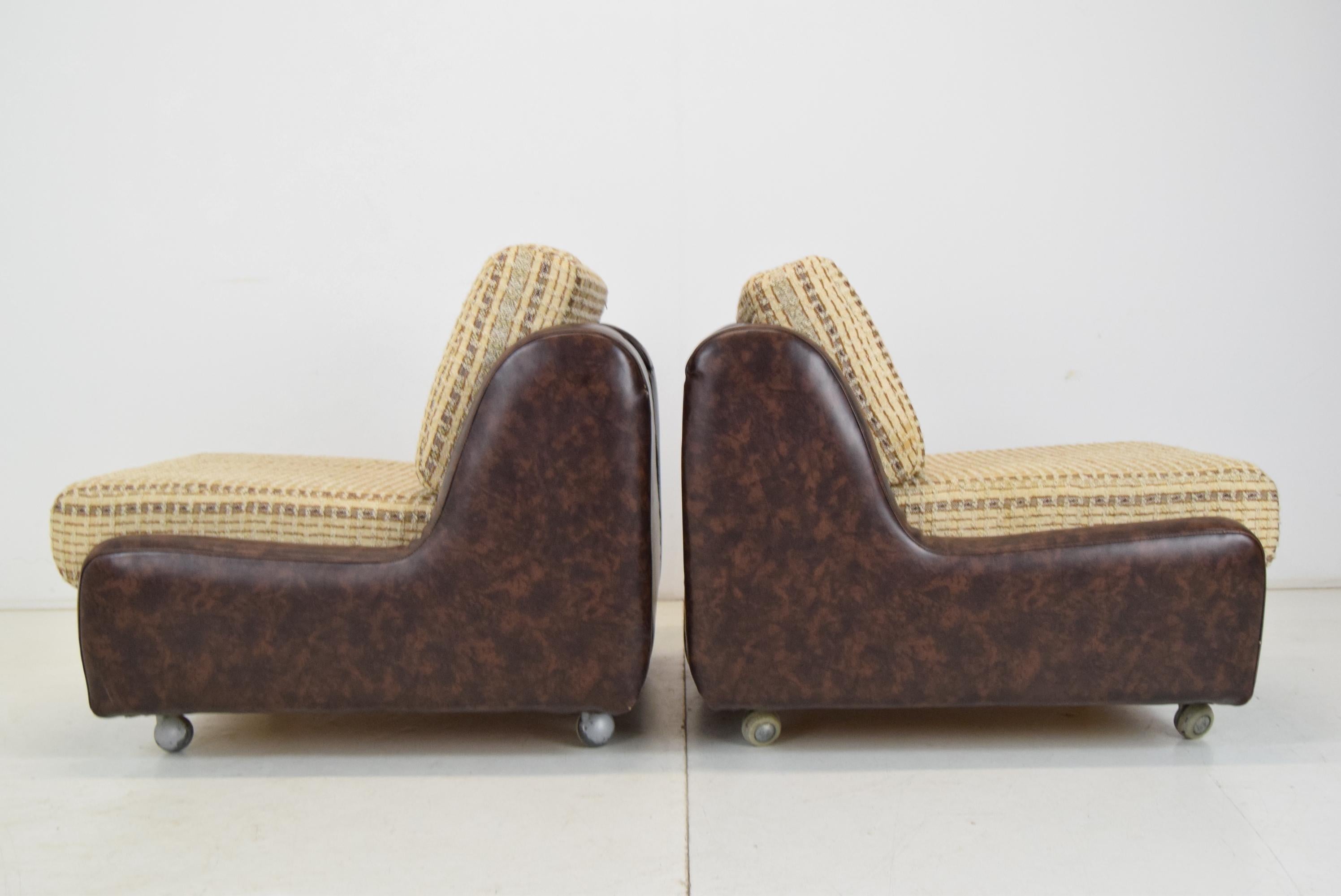 Pair of Mid-century Leatherette Armchairs on the wheels, 1970's.  For Sale 6