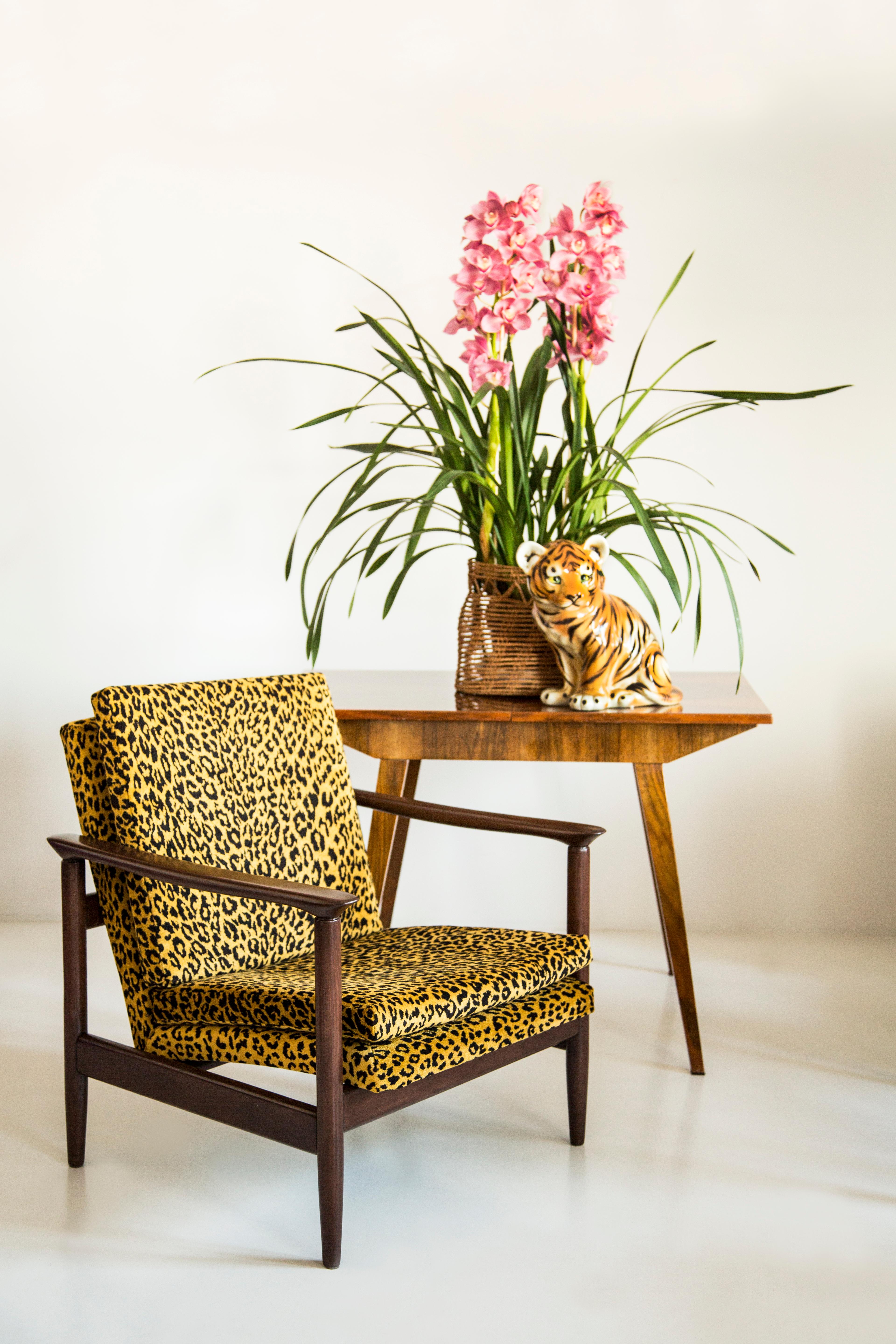 Hand-Crafted Pair of Midcentury Leopard Armchairs, GFM 142, Edmund Homa, Europe, 1960s For Sale