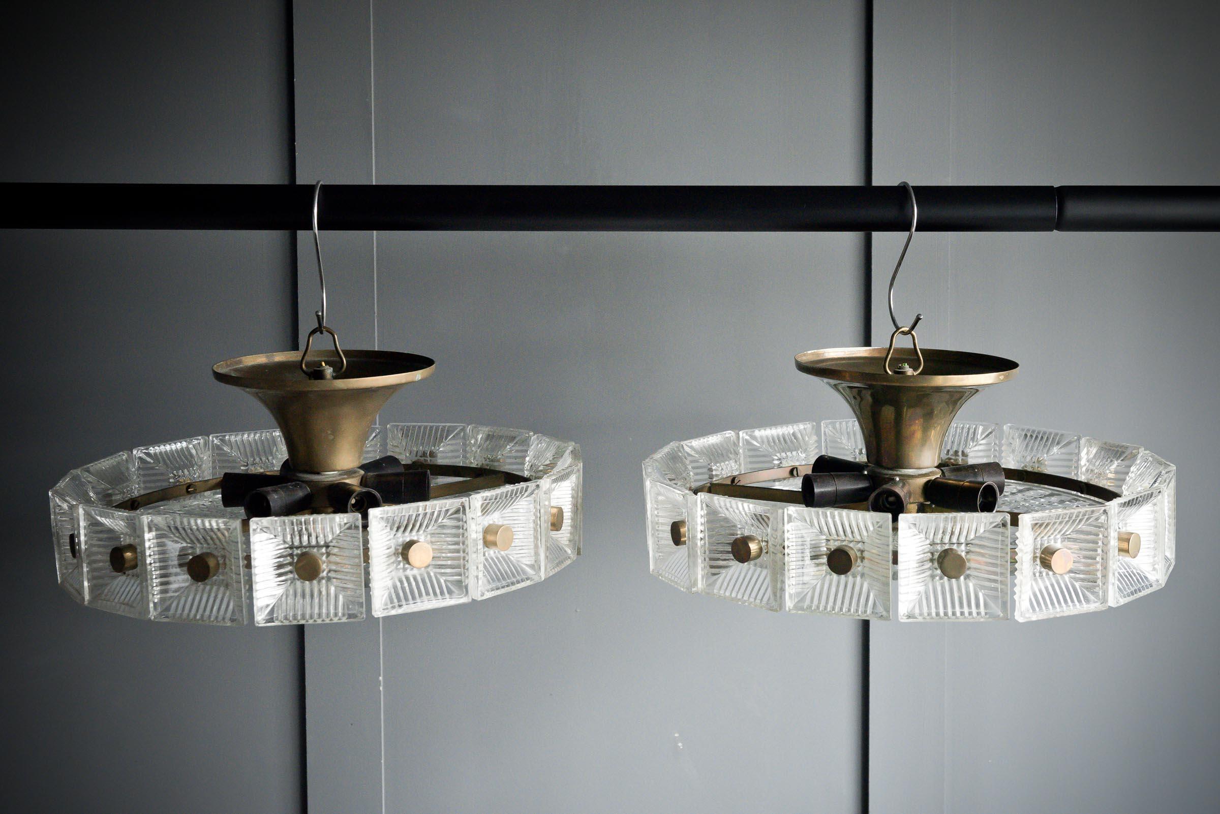 Paire de lampes mi-siècle moderne Bon état - En vente à Alton, GB