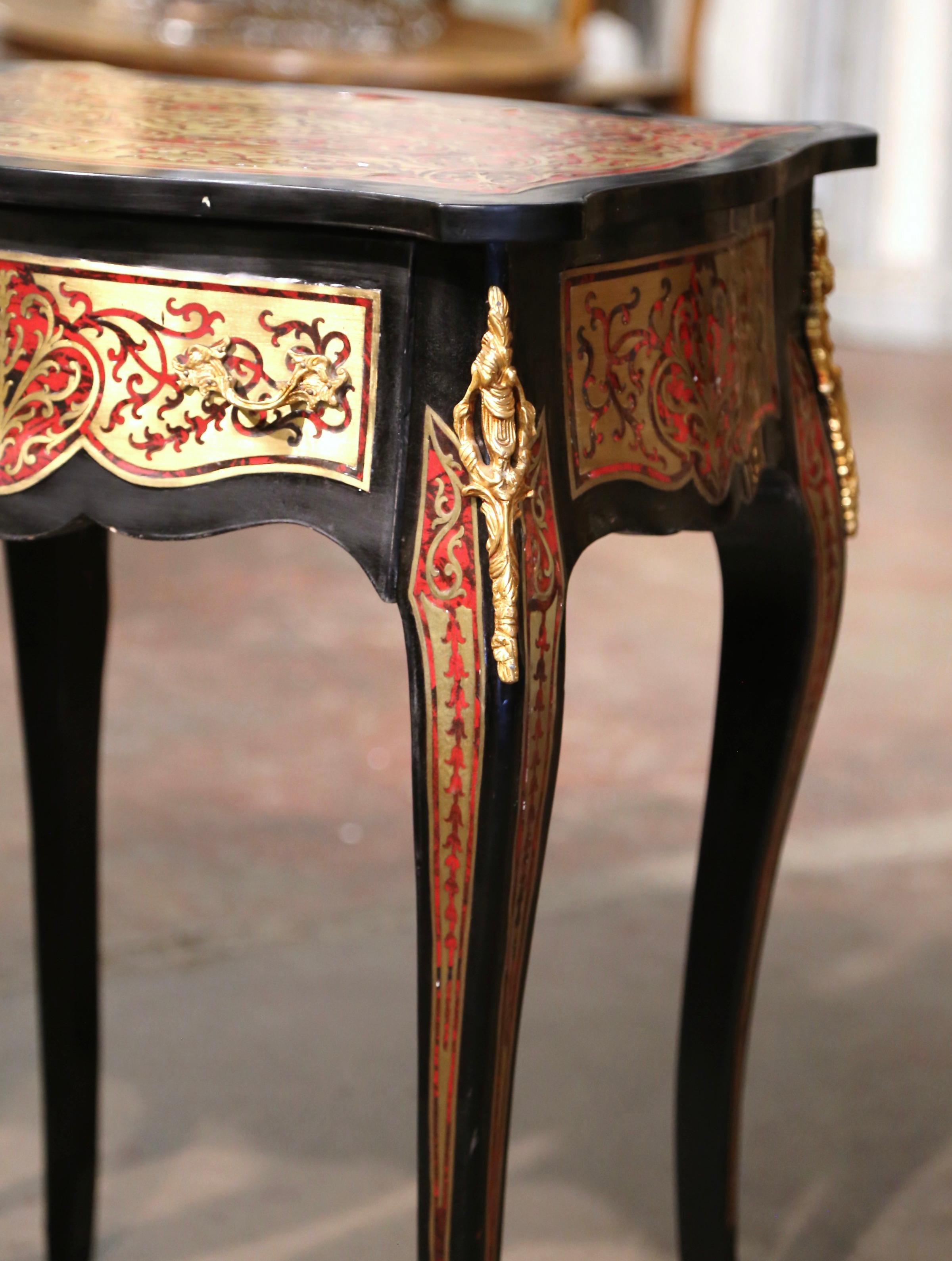 Pair of Mid-Century Louis XV Boulle Style Blackened and Brass Inlay Side Tables  In Excellent Condition For Sale In Dallas, TX