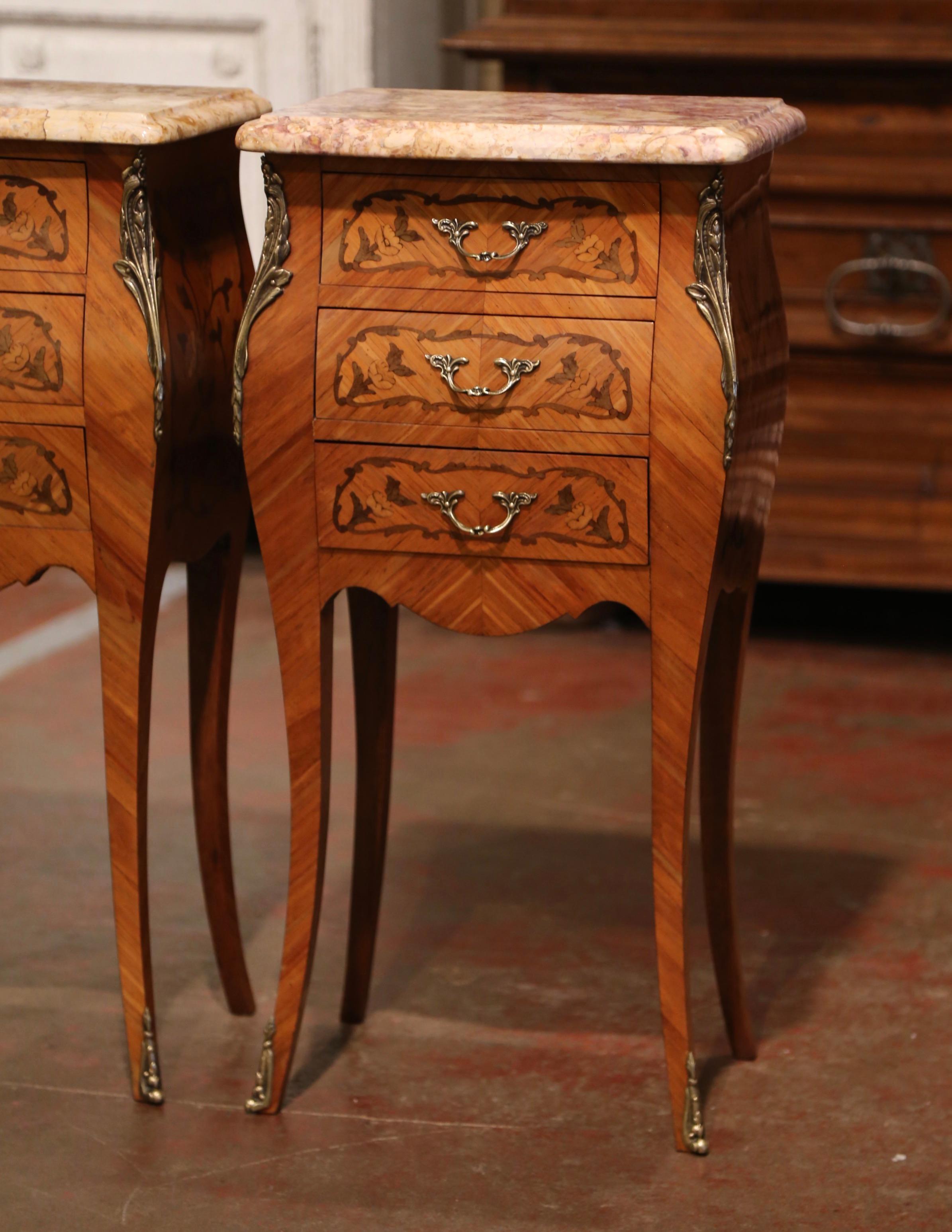 French Pair of Mid-Century Louis XV Marble-Top Mahogany Marquetry Bedside Cabinets