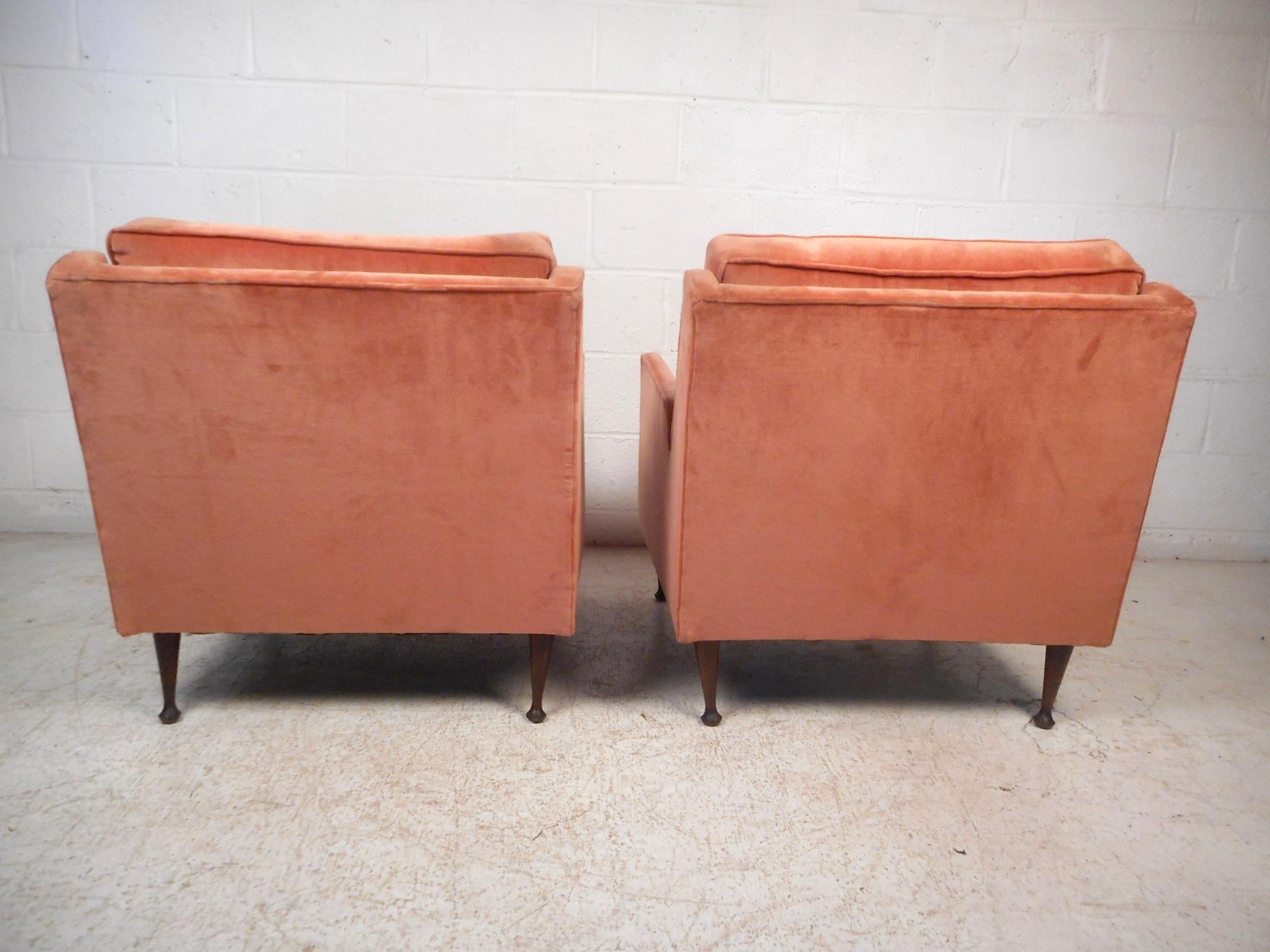 Mid-Century Modern Paire de chaises longues du milieu du siècle dernier d'après McCobb en vente
