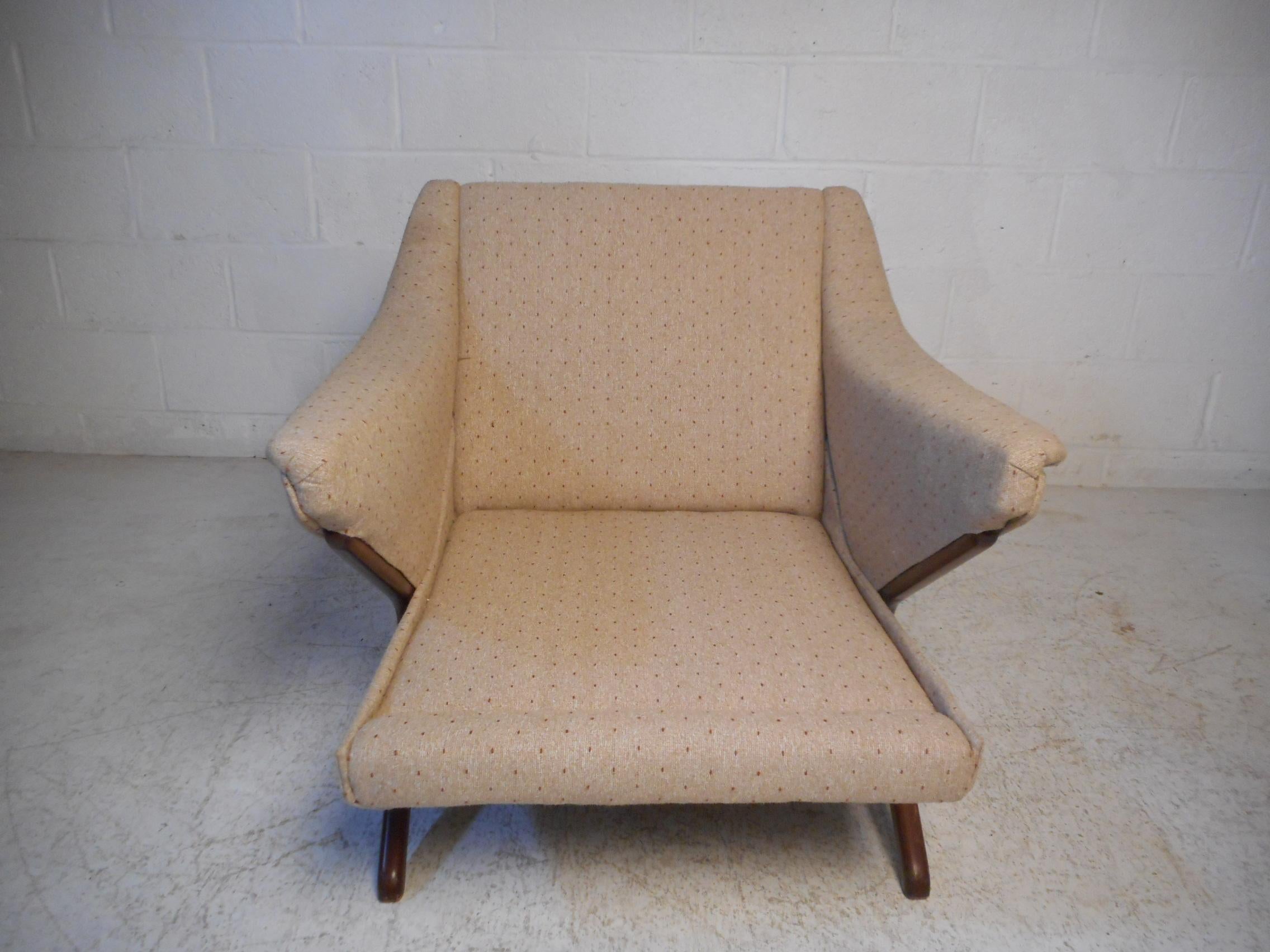 Upholstery Pair of Midcentury Lounge Chairs