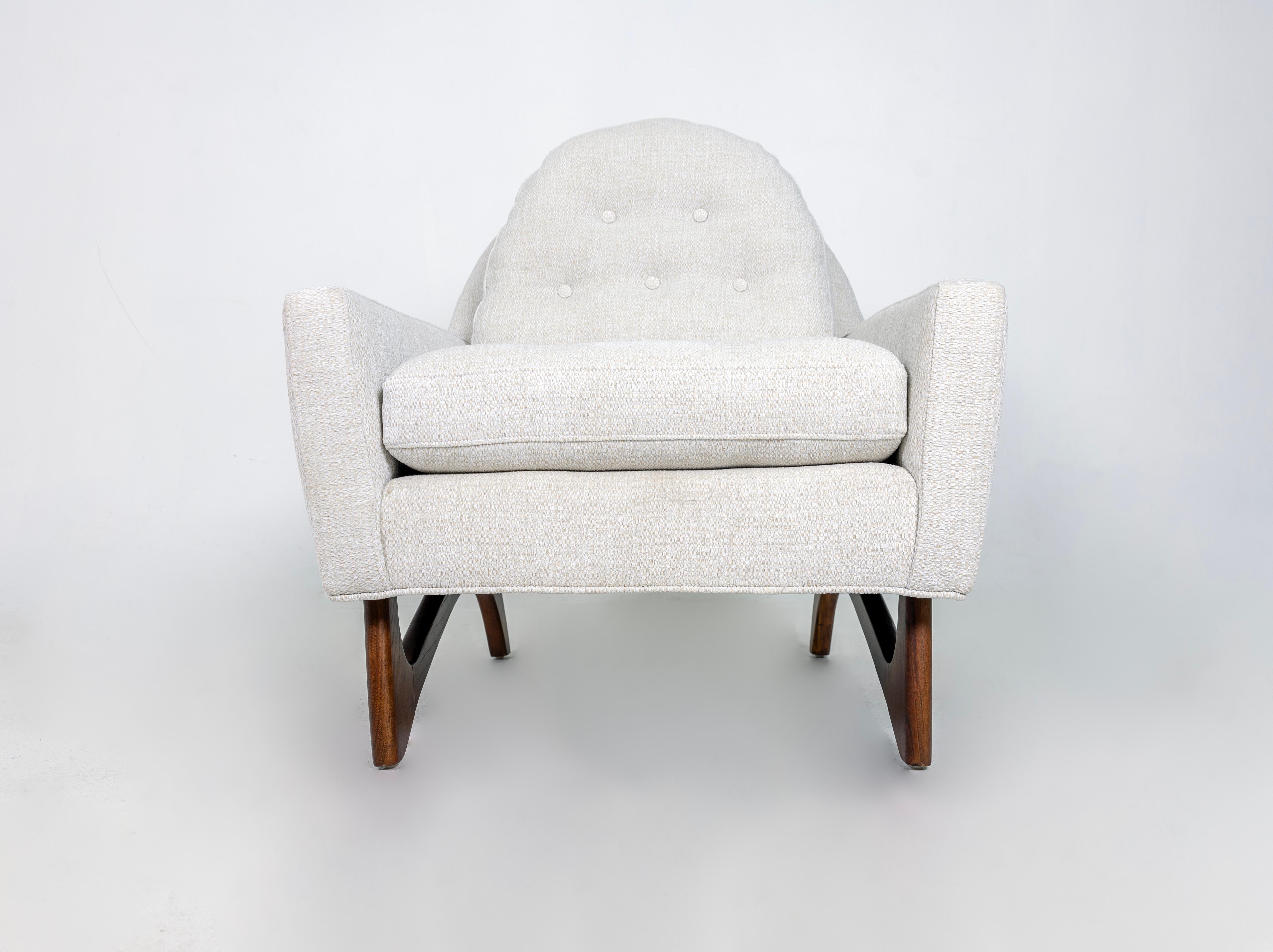 Pair of Mid Century Lounge Chairs Attributed to Adrian Pearsall, Fabric, Walnut For Sale 4