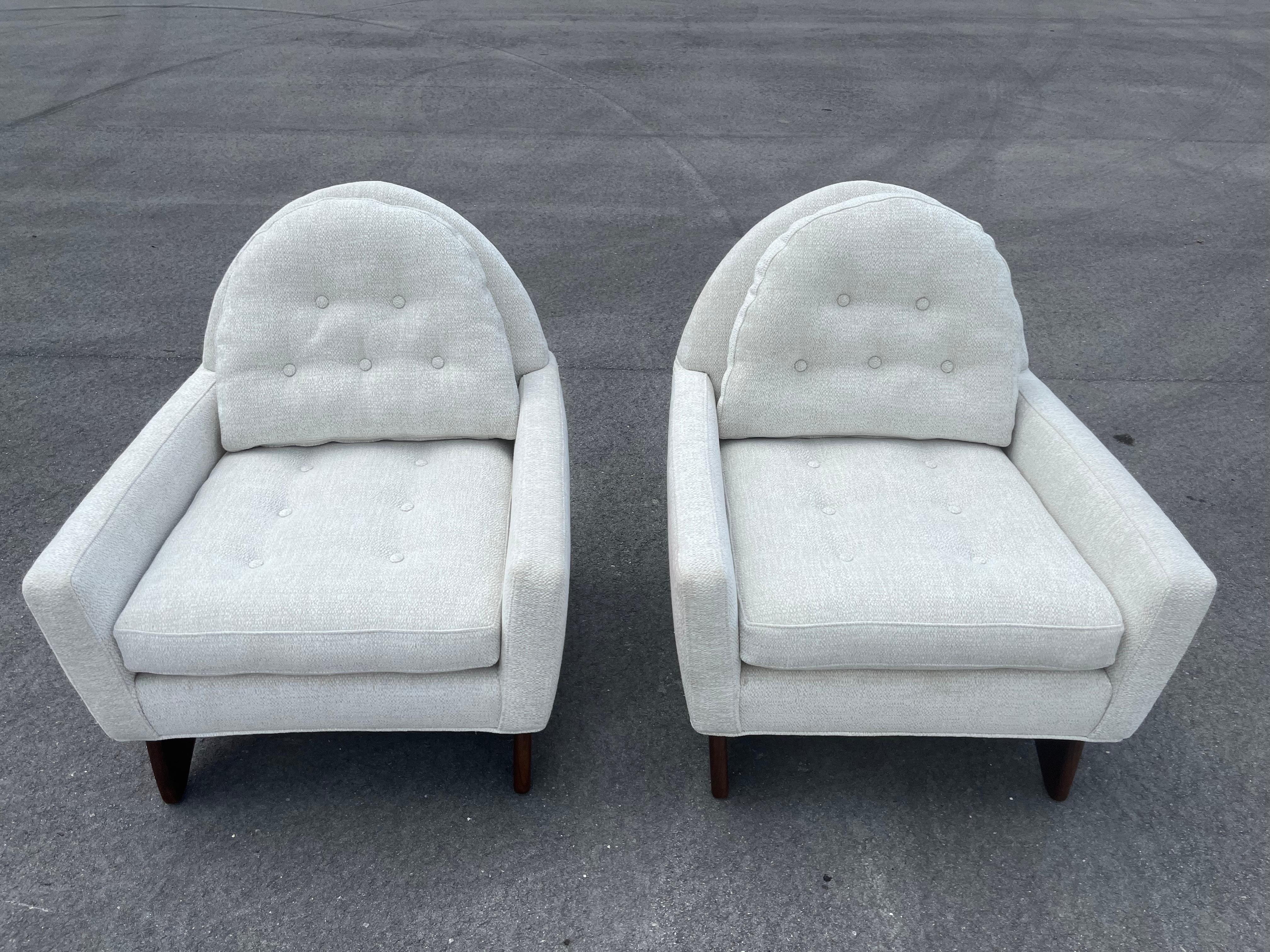Pair of Mid Century Lounge Chairs Attributed to Adrian Pearsall, Fabric, Walnut For Sale 6