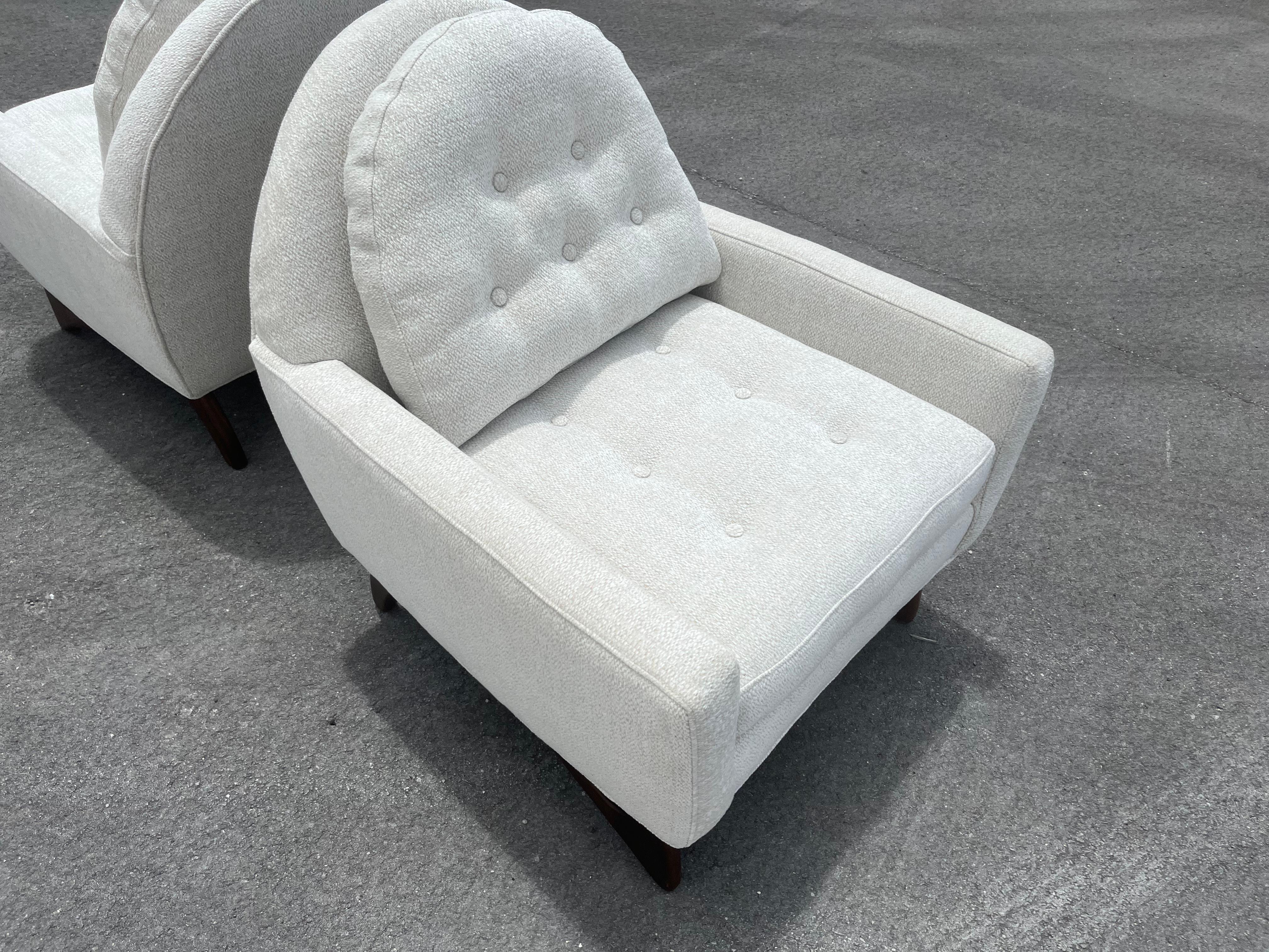 Pair of Mid Century Lounge Chairs Attributed to Adrian Pearsall, Fabric, Walnut For Sale 3