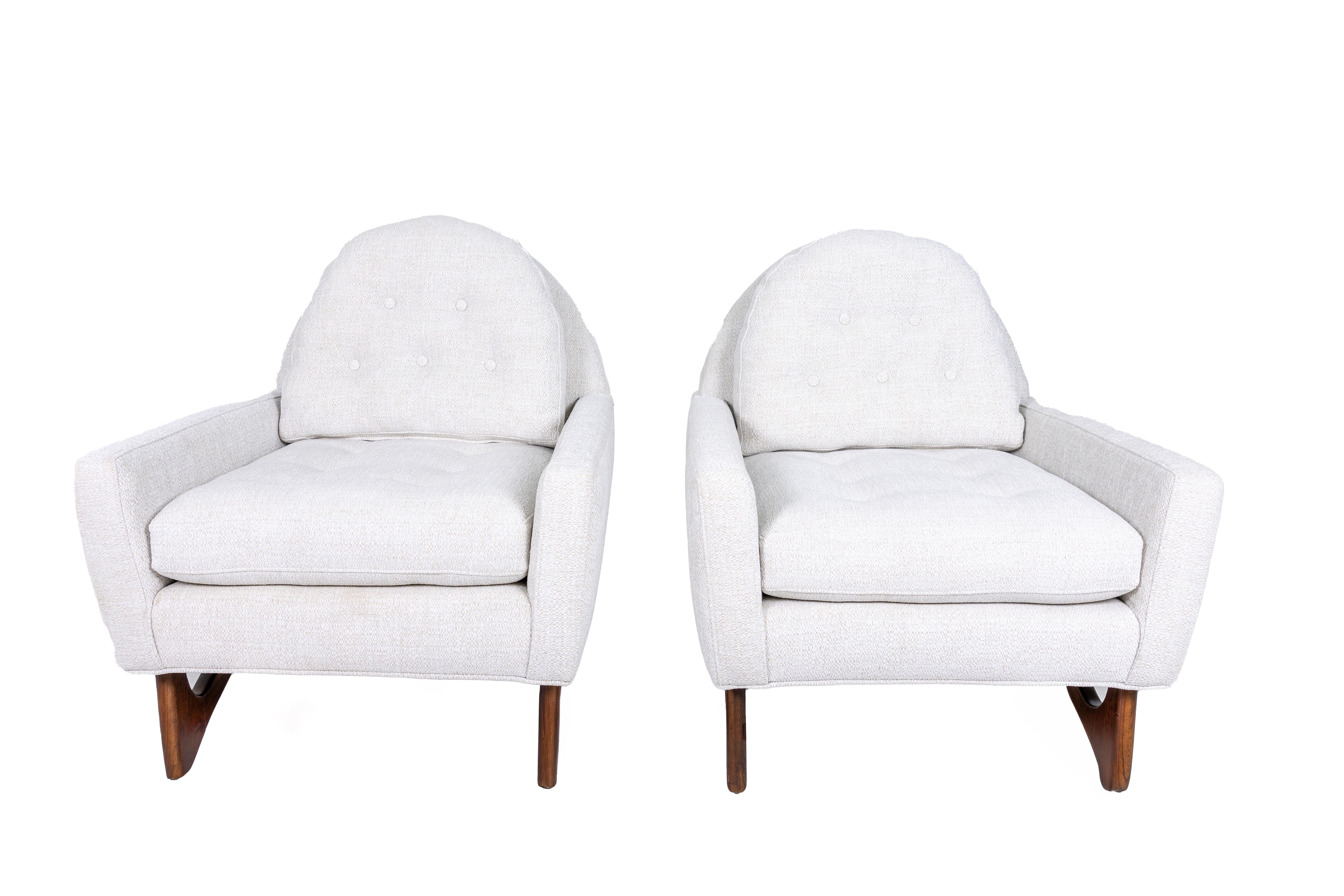 Pair of Mid Century Lounge Chairs Attributed to Adrian Pearsall, Fabric, Walnut For Sale 3