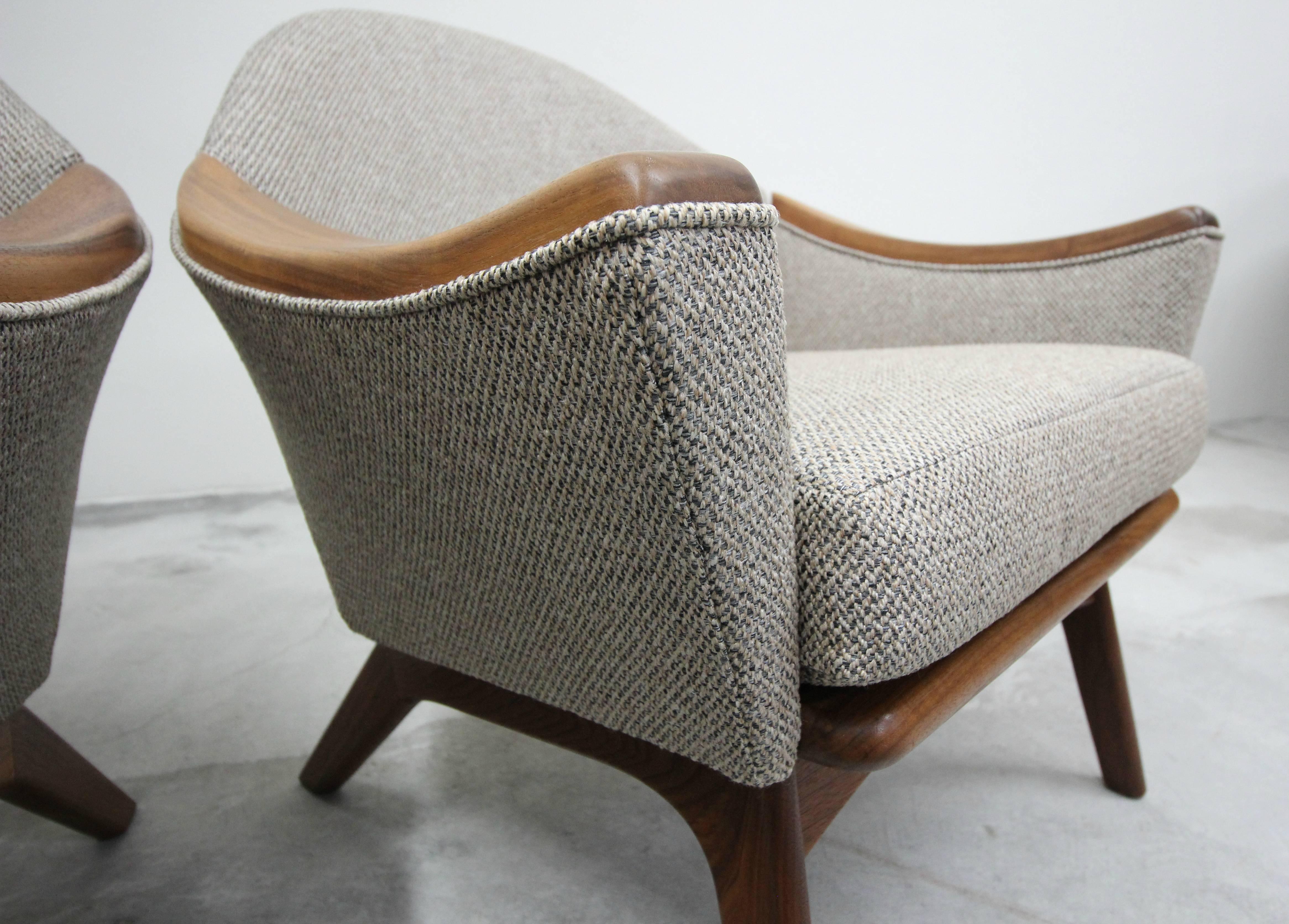 Pair of Midcentury Lounge Chairs by Adrian Pearsall for Craft Associates 1