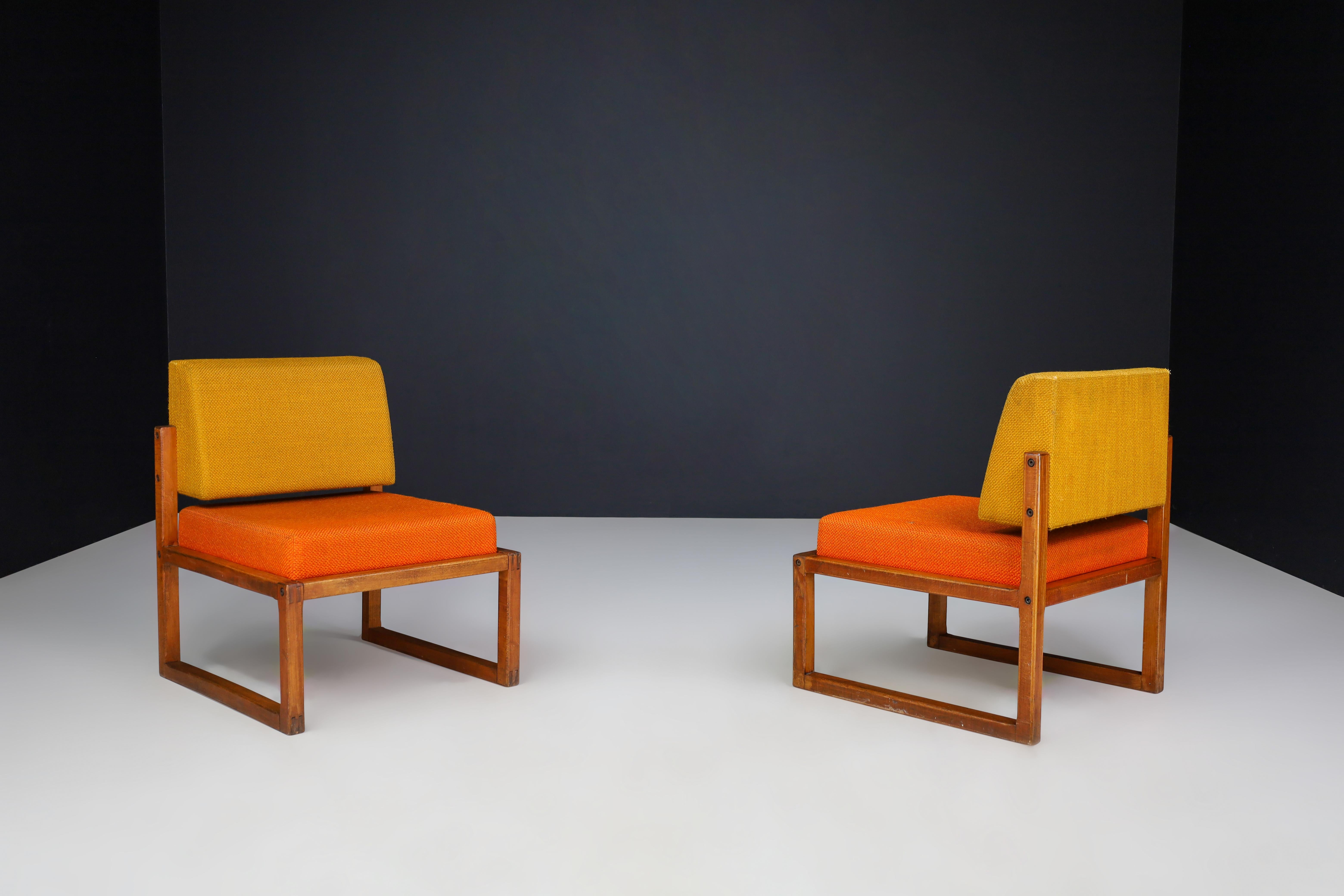 French Pair of Mid-Century Lounge Chairs by André Sornay, France, 1950 For Sale