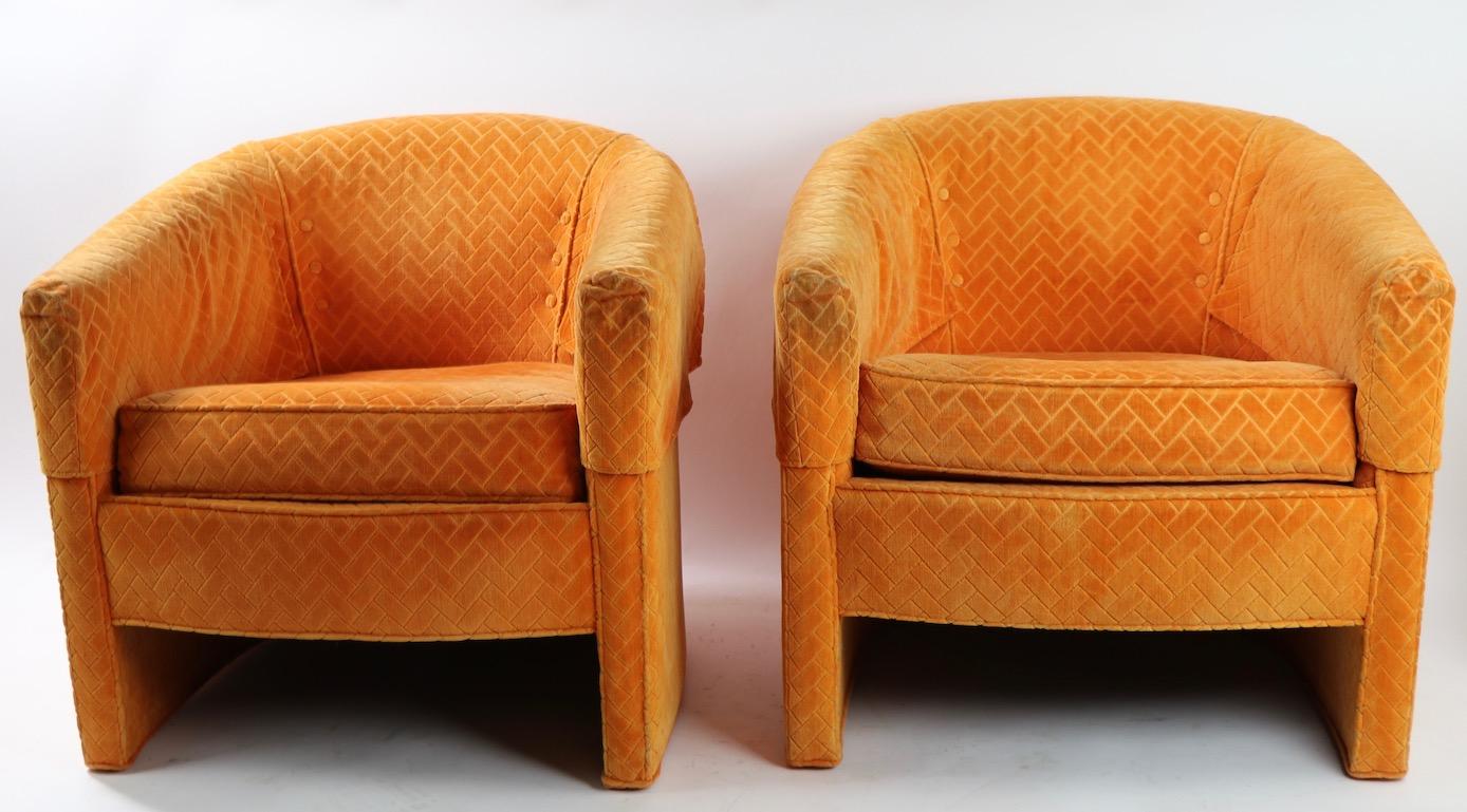 Pair of Mid Century Lounge Chairs by Century Furniture 4