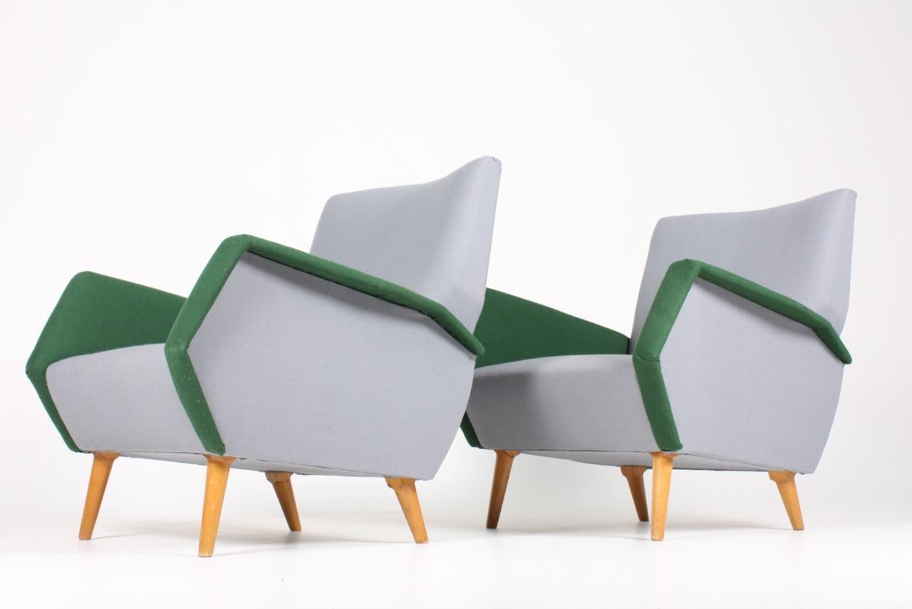 Pair of Midcentury Lounge Chairs by Gio Ponti 2