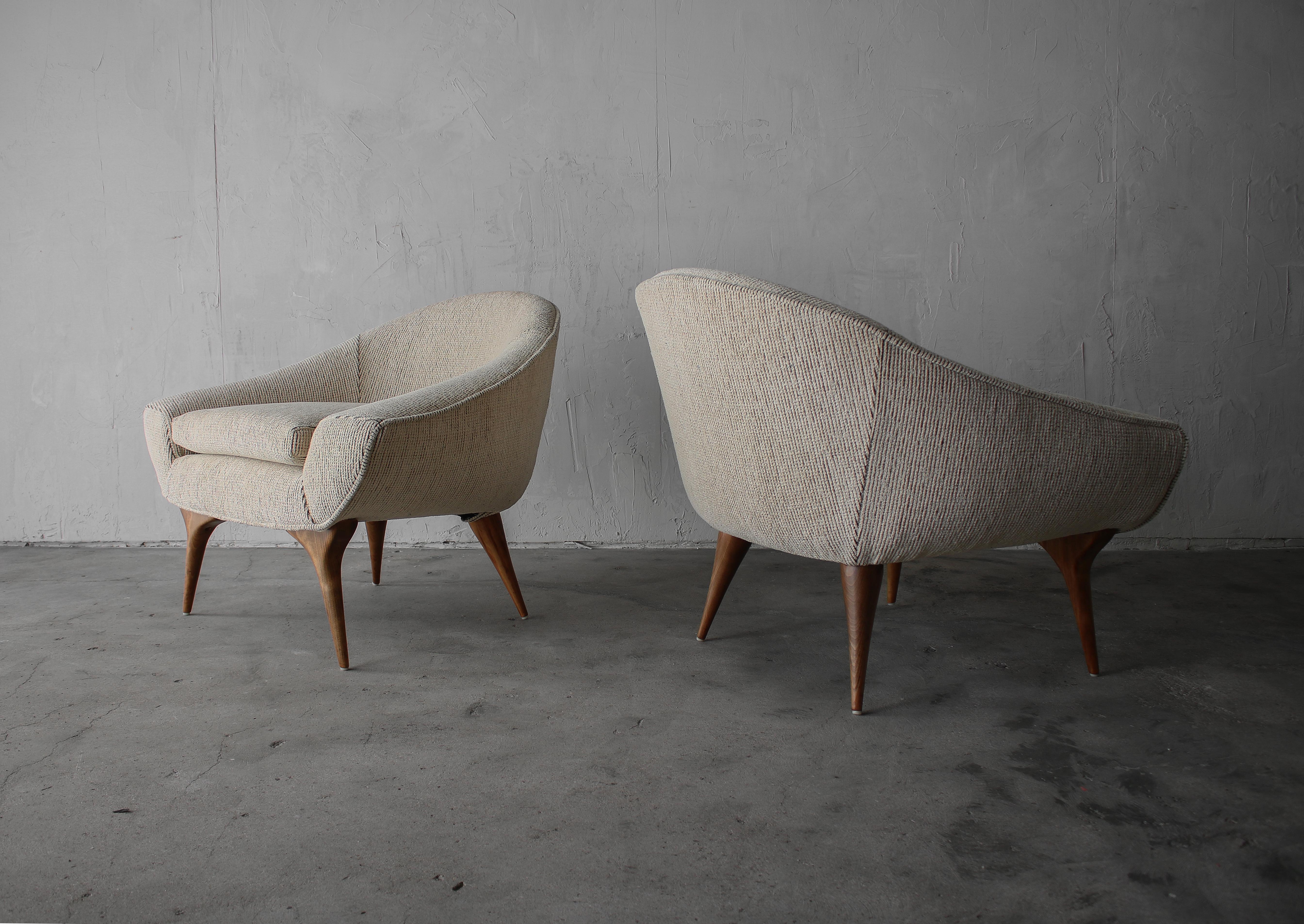Rare Pair of Midcentury Lounge Chairs by Karpen 1