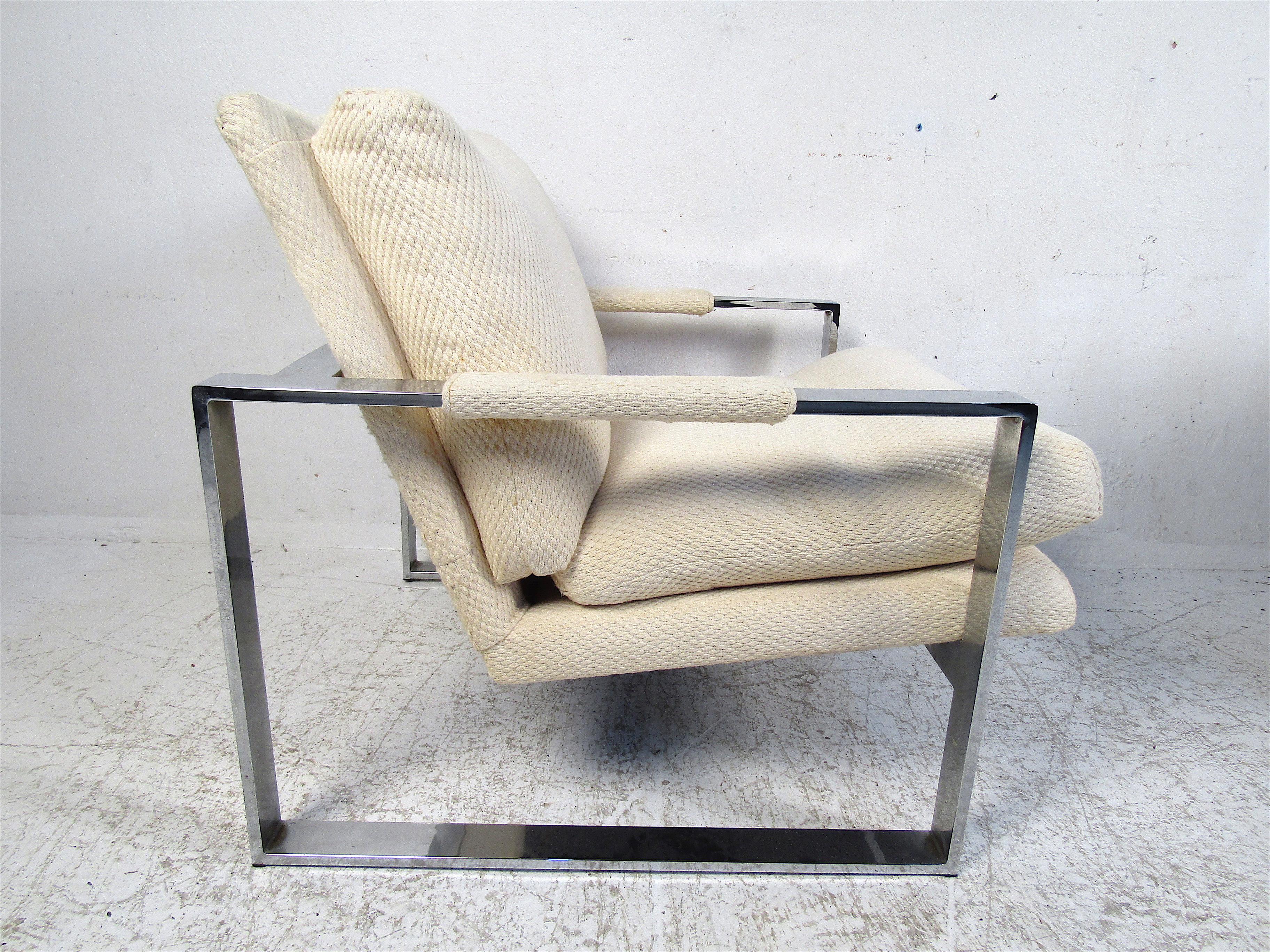 20th Century Pair of Midcentury Lounge Chairs by Milo Baughman