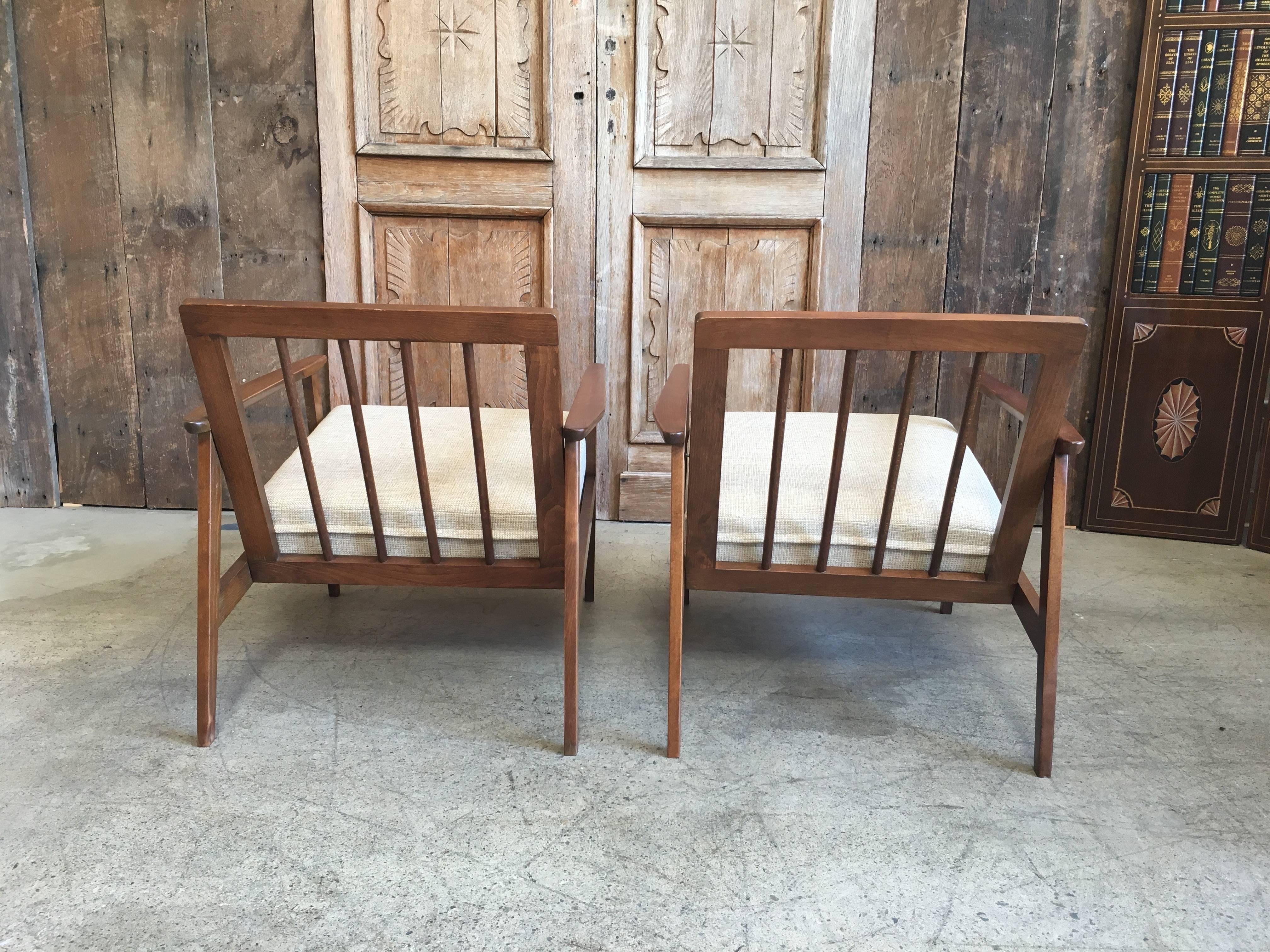 Pair of Mid-Century Lounge Chairs 5